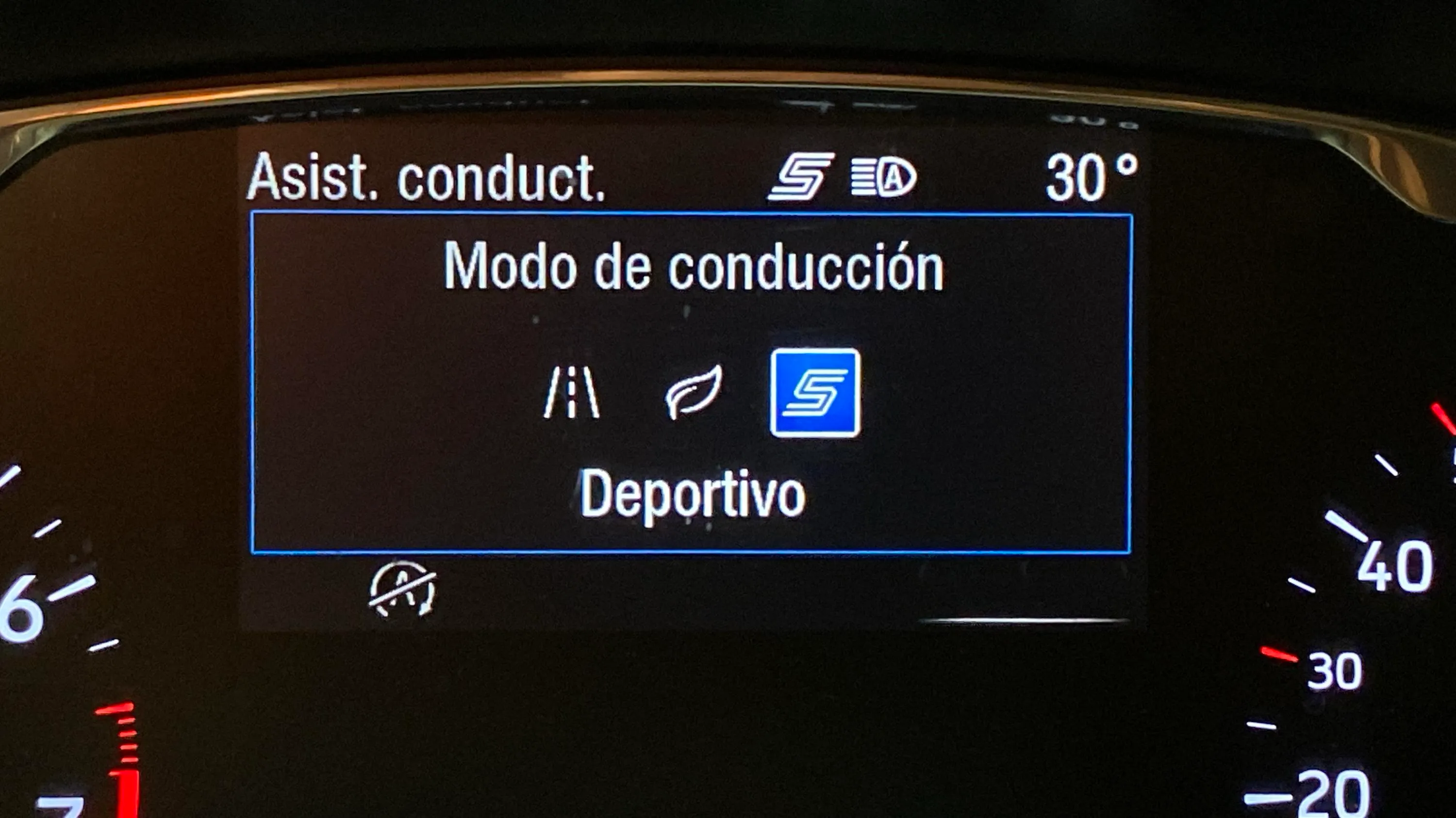 Ford Fiesta 1.0 EcoBoost ST-Line - foto 24