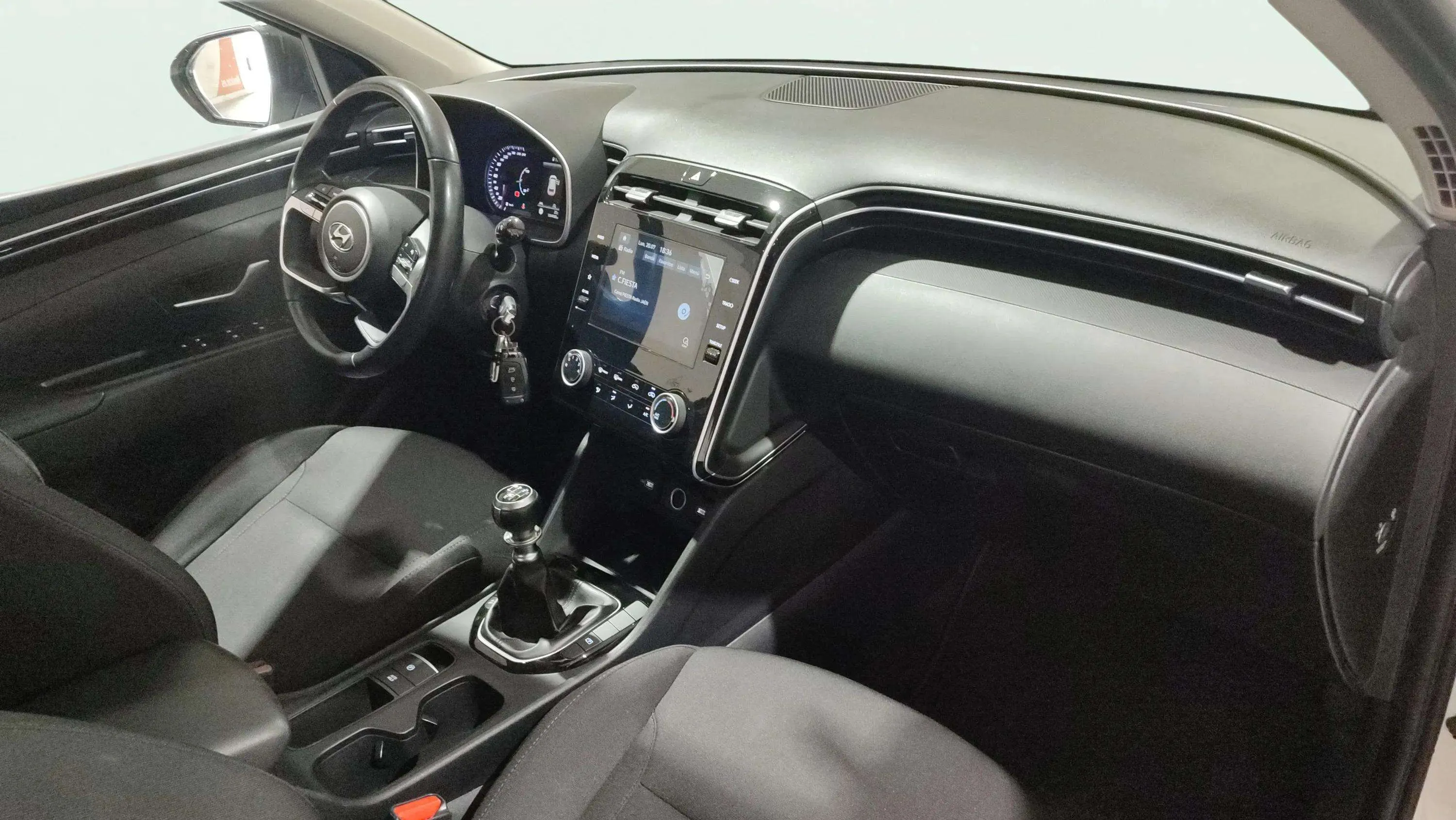 Hyundai Tucson 1.6 CRDi Klass - foto 22