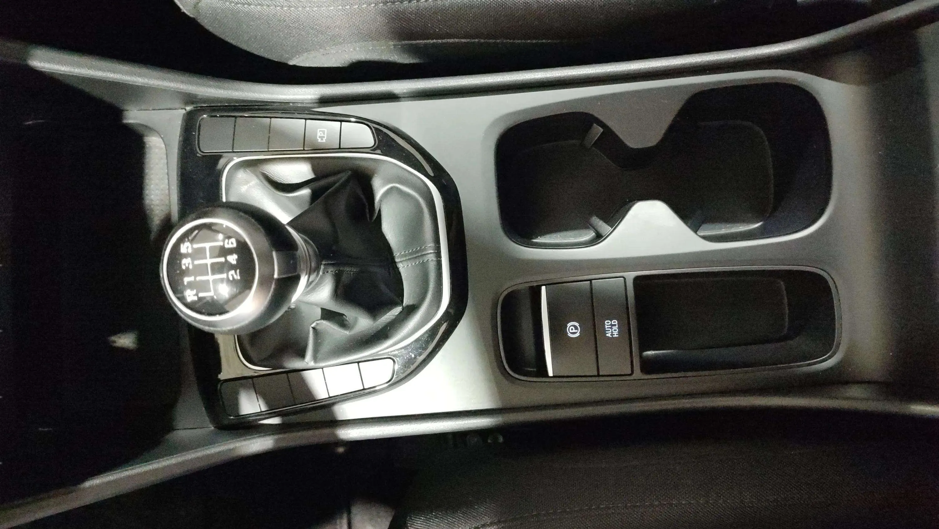 Hyundai Tucson 1.6 CRDi Klass - foto 18
