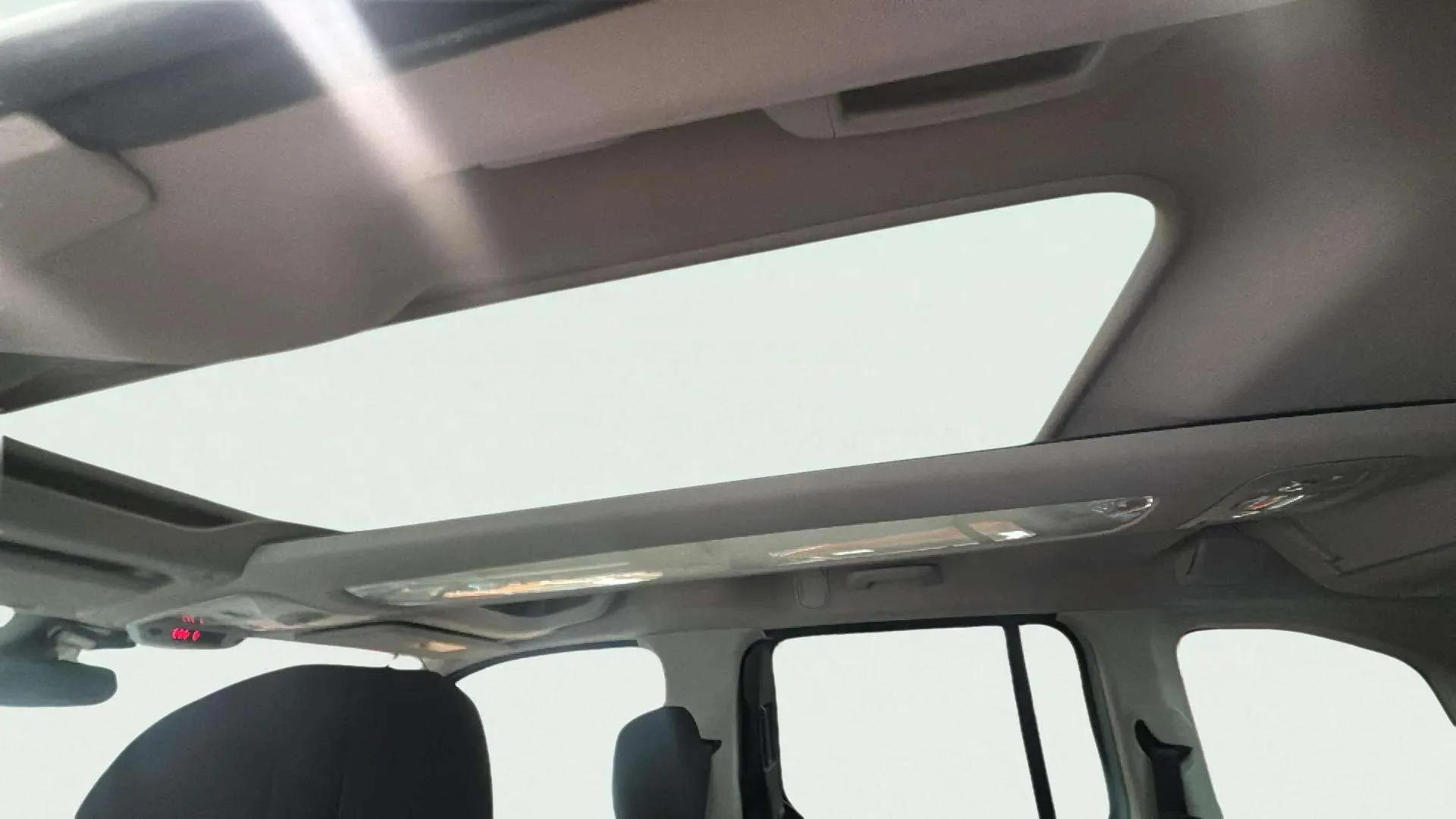 Citroën Berlingo Talla M BlueHDi 130 - foto 25