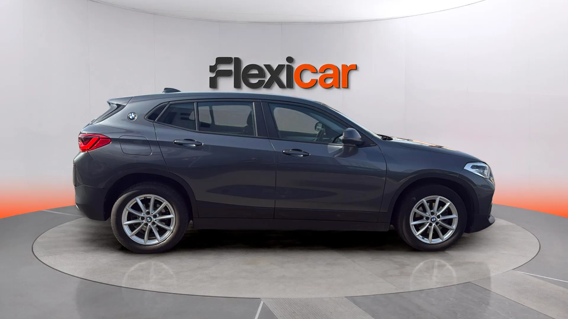 BMW X2 sDrive18d - foto 8