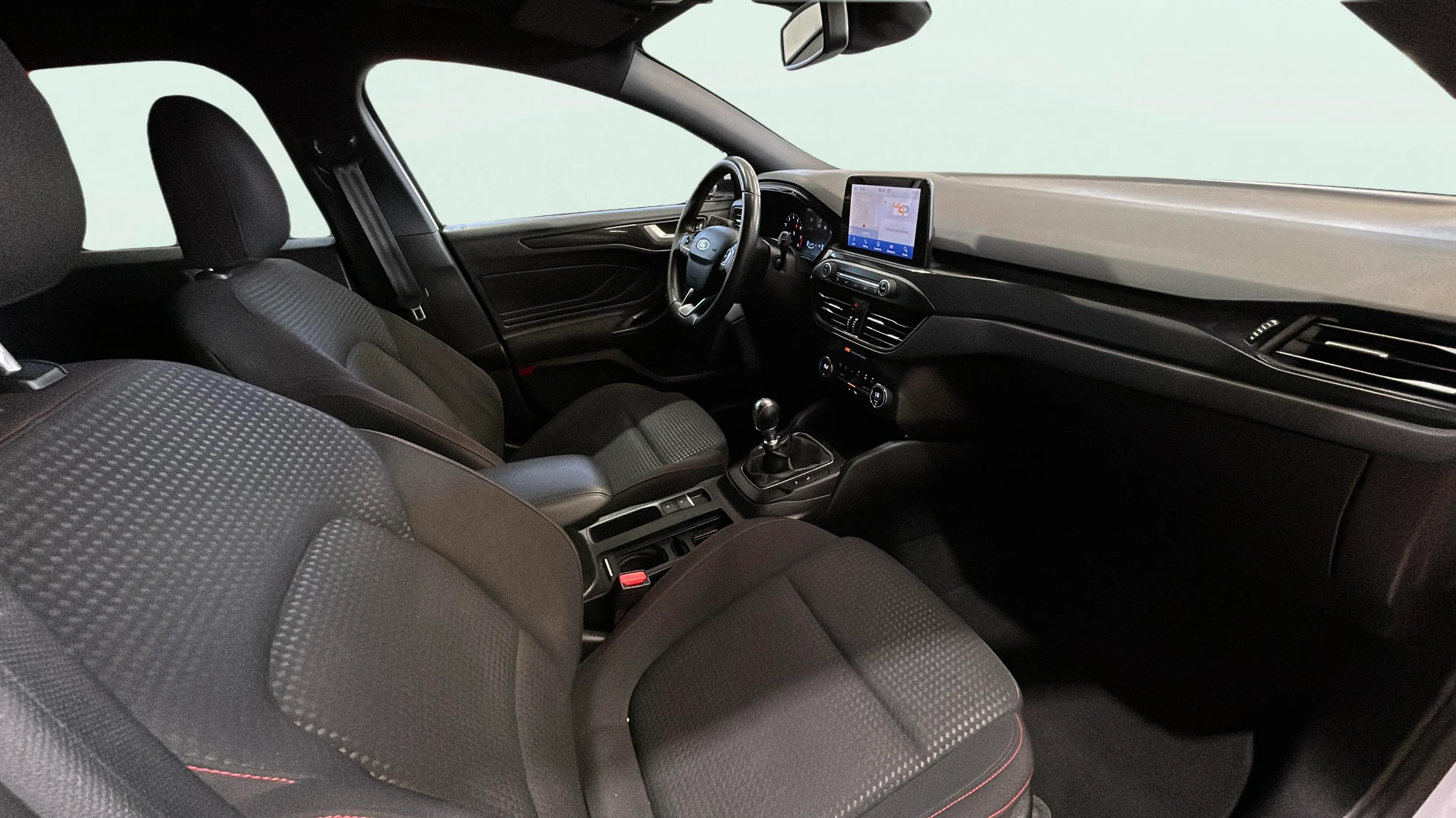 Ford Focus 1.0 EcoBoost MHEV ST-Line - foto 14