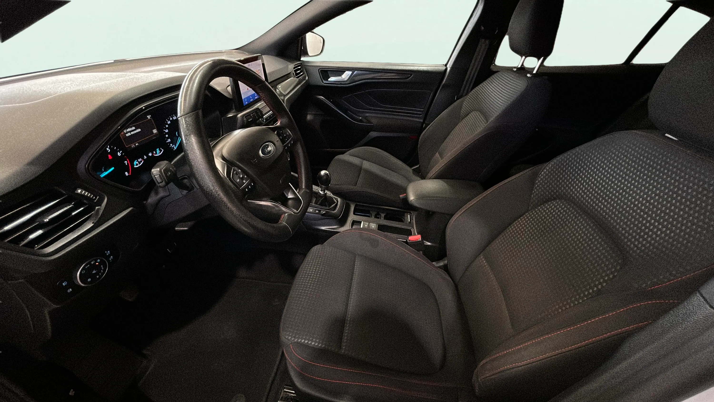Ford Focus 1.0 EcoBoost MHEV ST-Line - foto 13