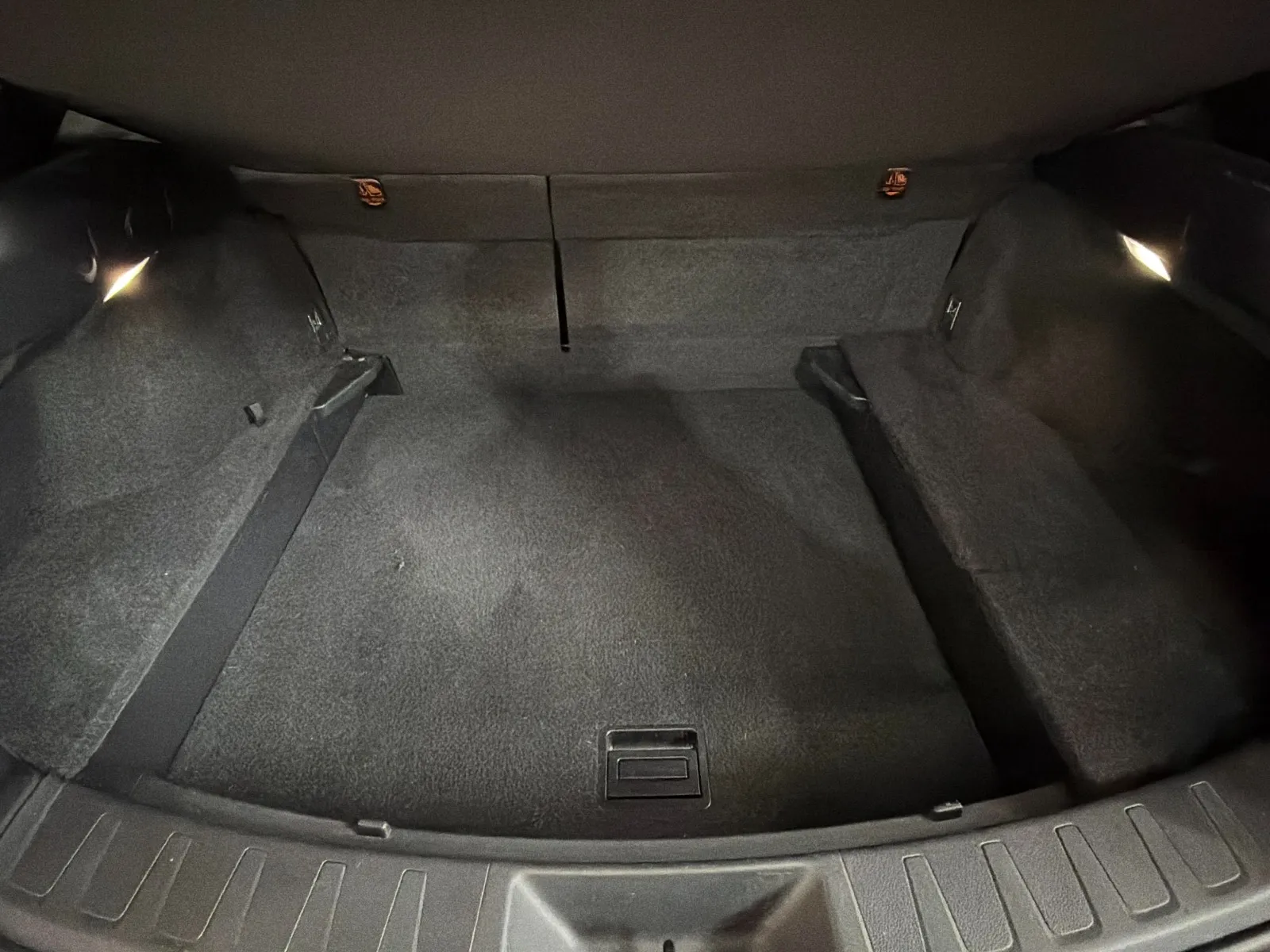 Lexus UX 2.0 250h Business - foto 21