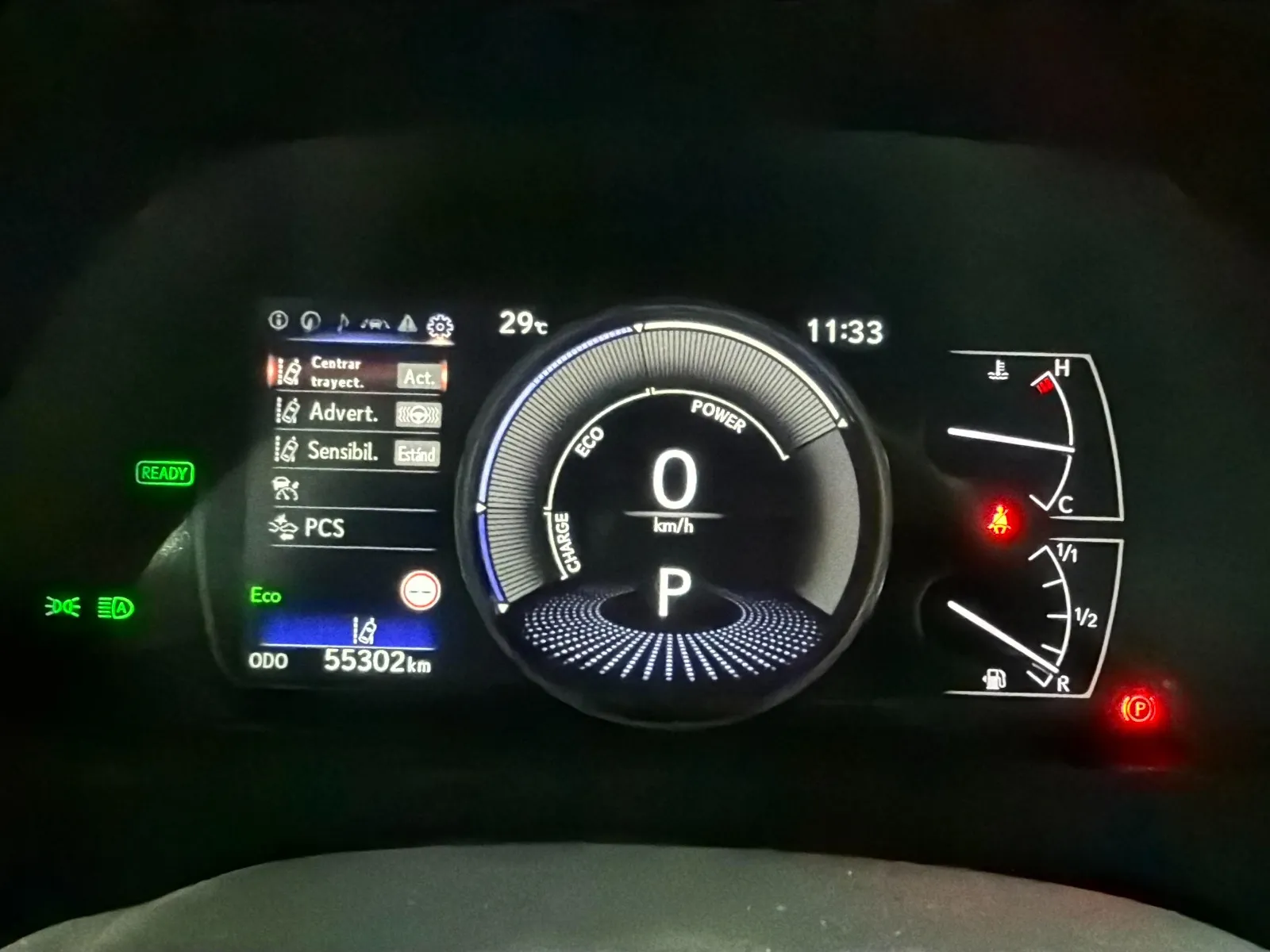 Lexus UX 2.0 250h Business - foto 10