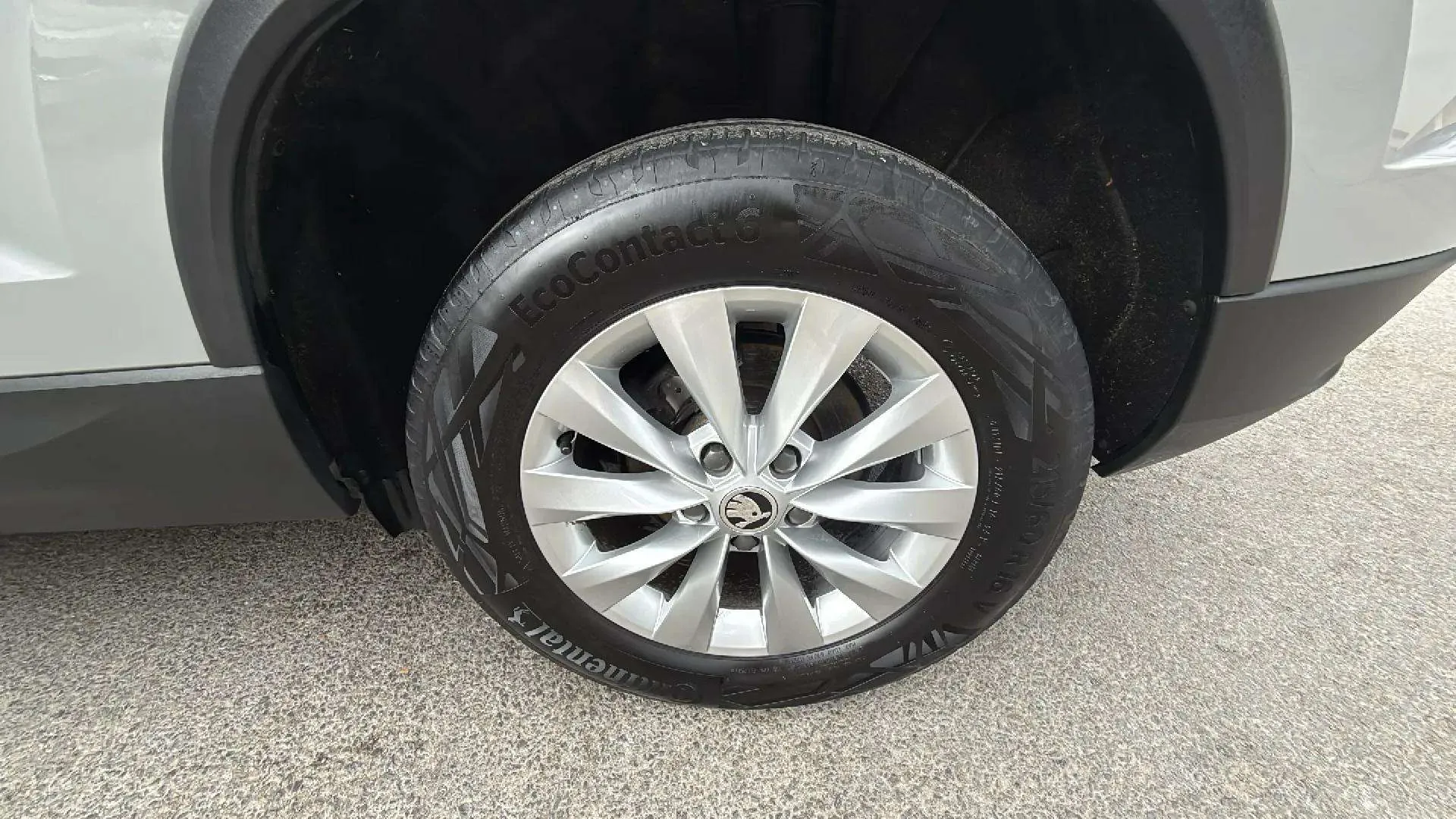 Škoda Karoq 2.0 TDI Selection - foto 9
