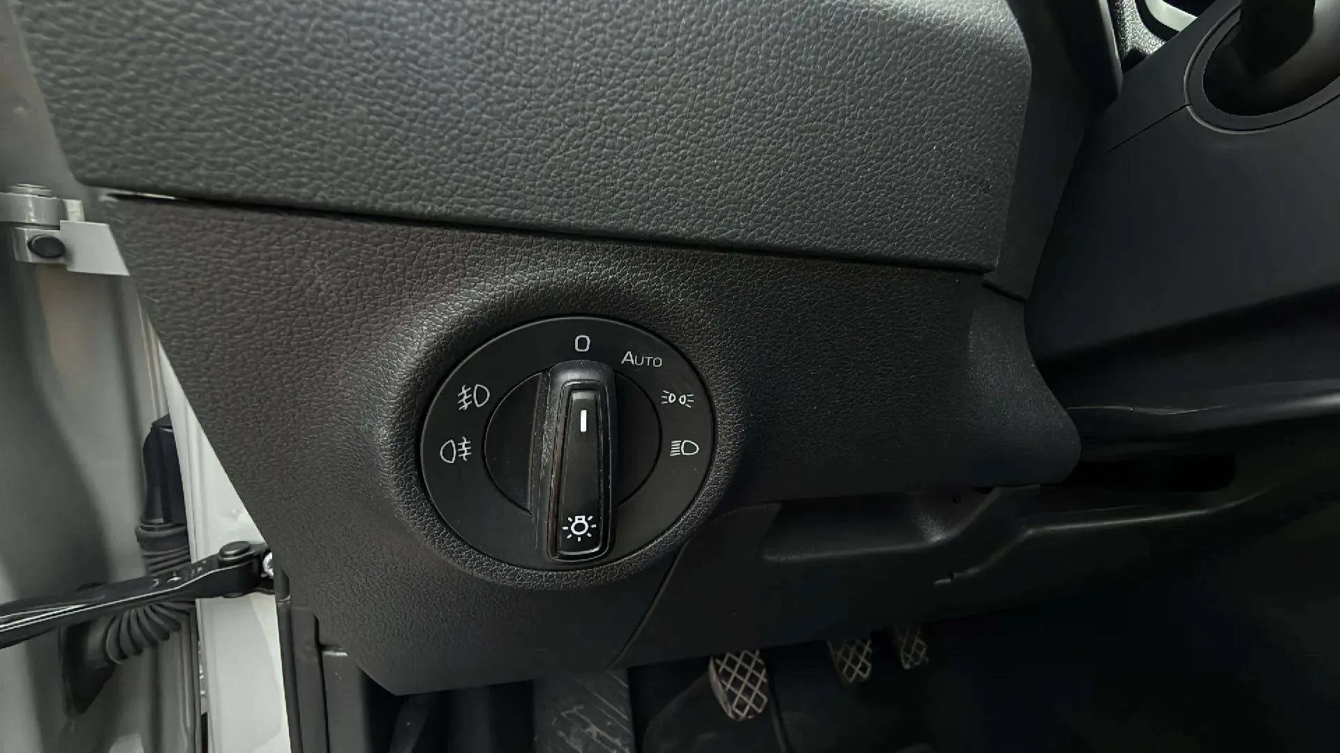 Škoda Karoq 2.0 TDI Selection - foto 17