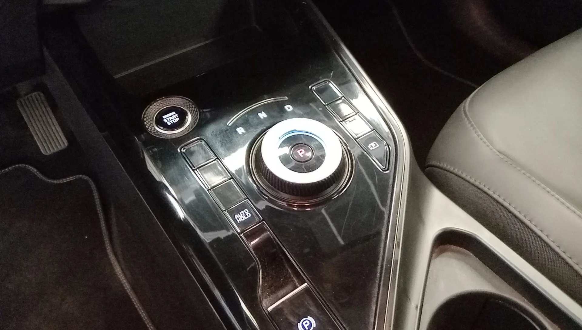 Kia Niro 1.6 GDi HEV Concept - foto 17