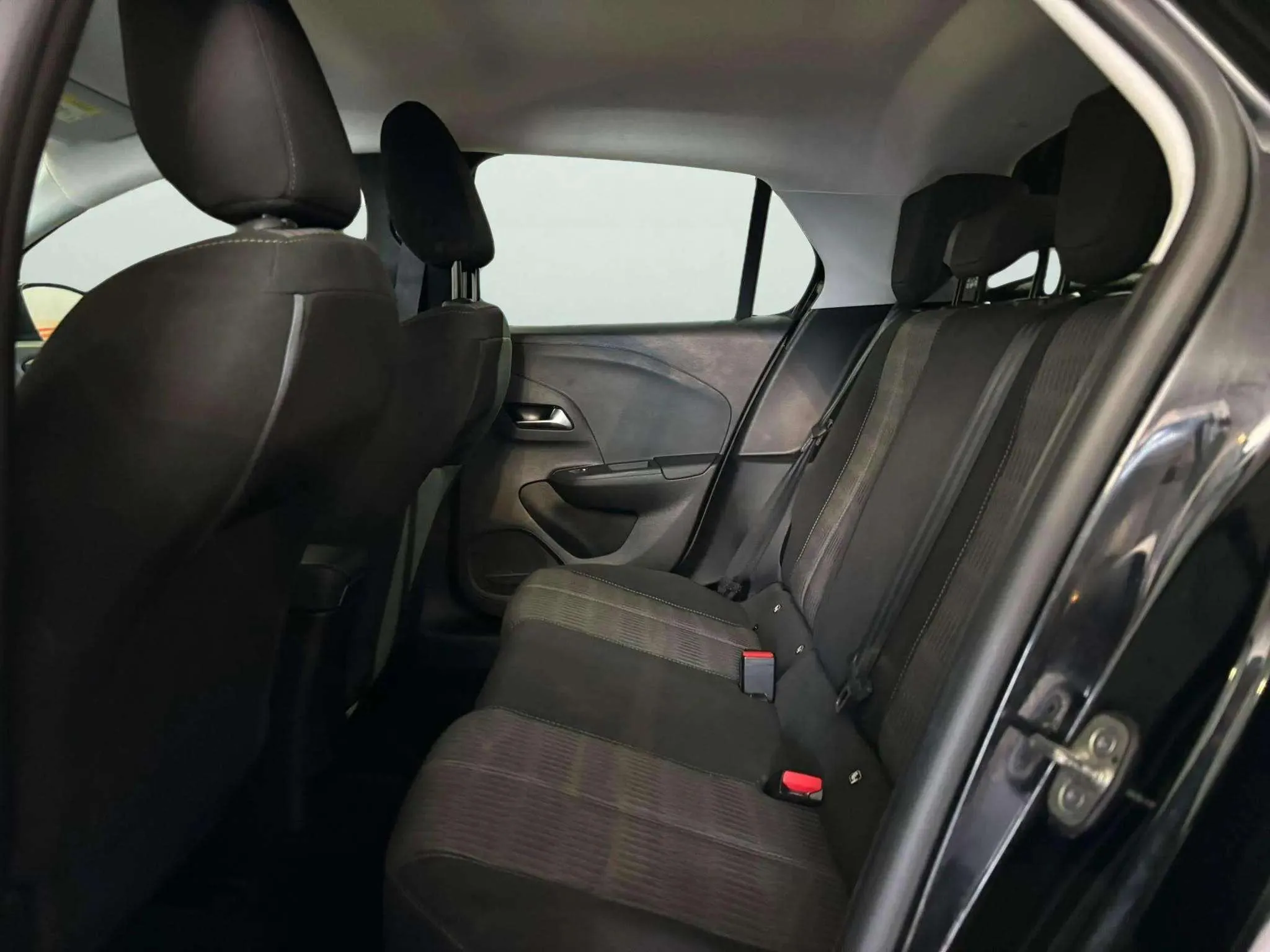 Opel Corsa 1.2T XHL Edition - foto 12