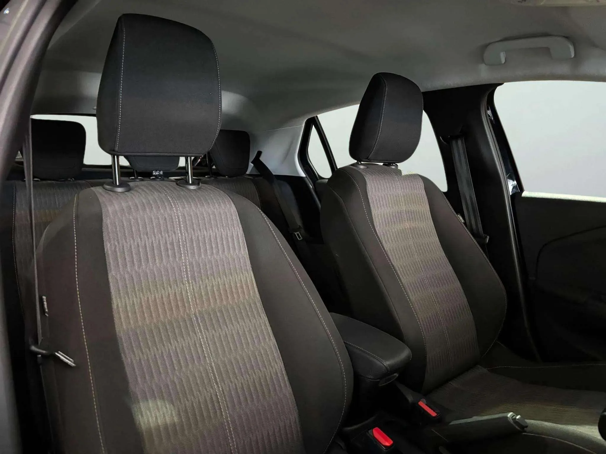 Opel Corsa 1.2T XHL Edition - foto 11