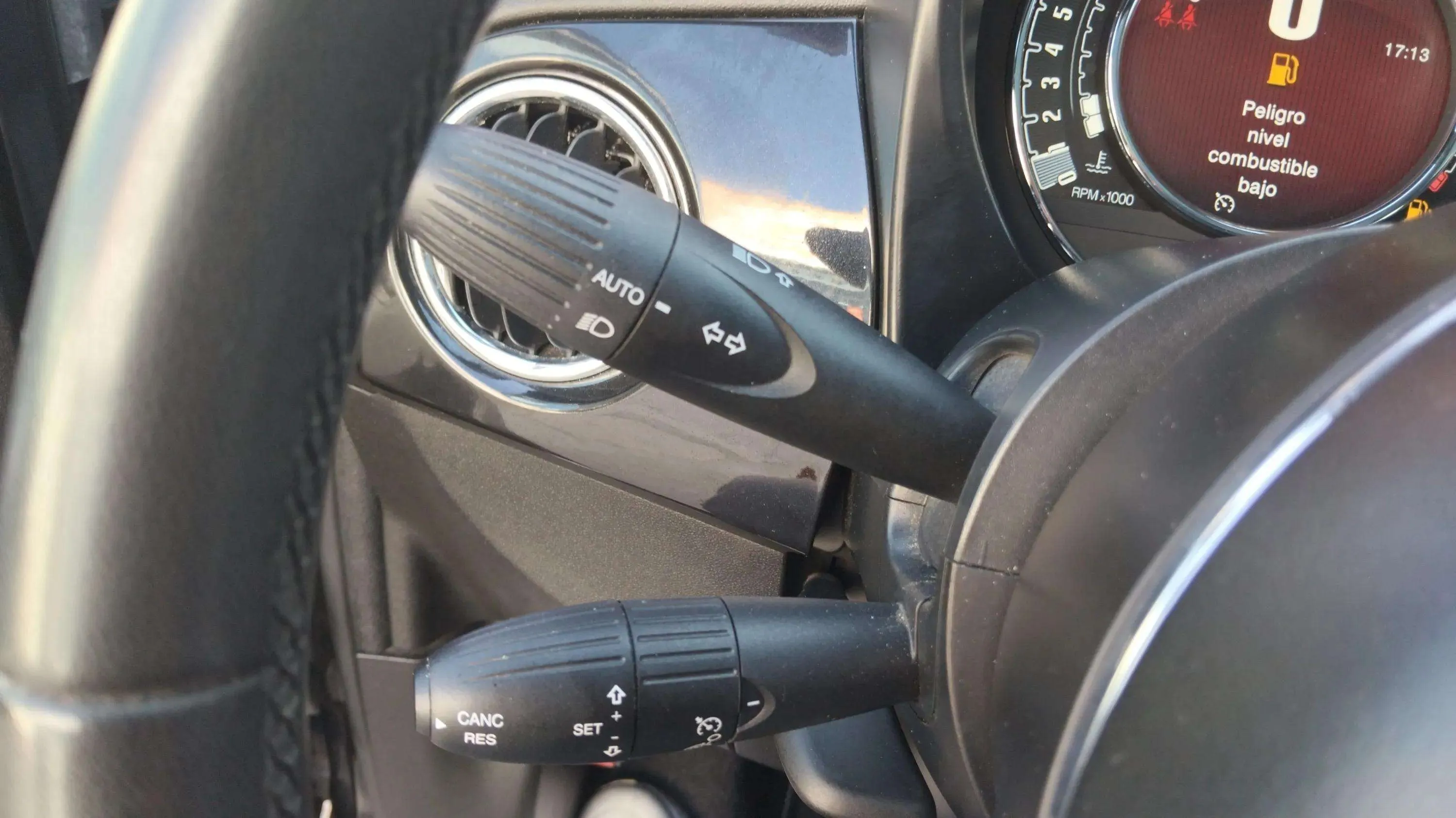Fiat 500 Club 1.0 Hybrid - foto 11