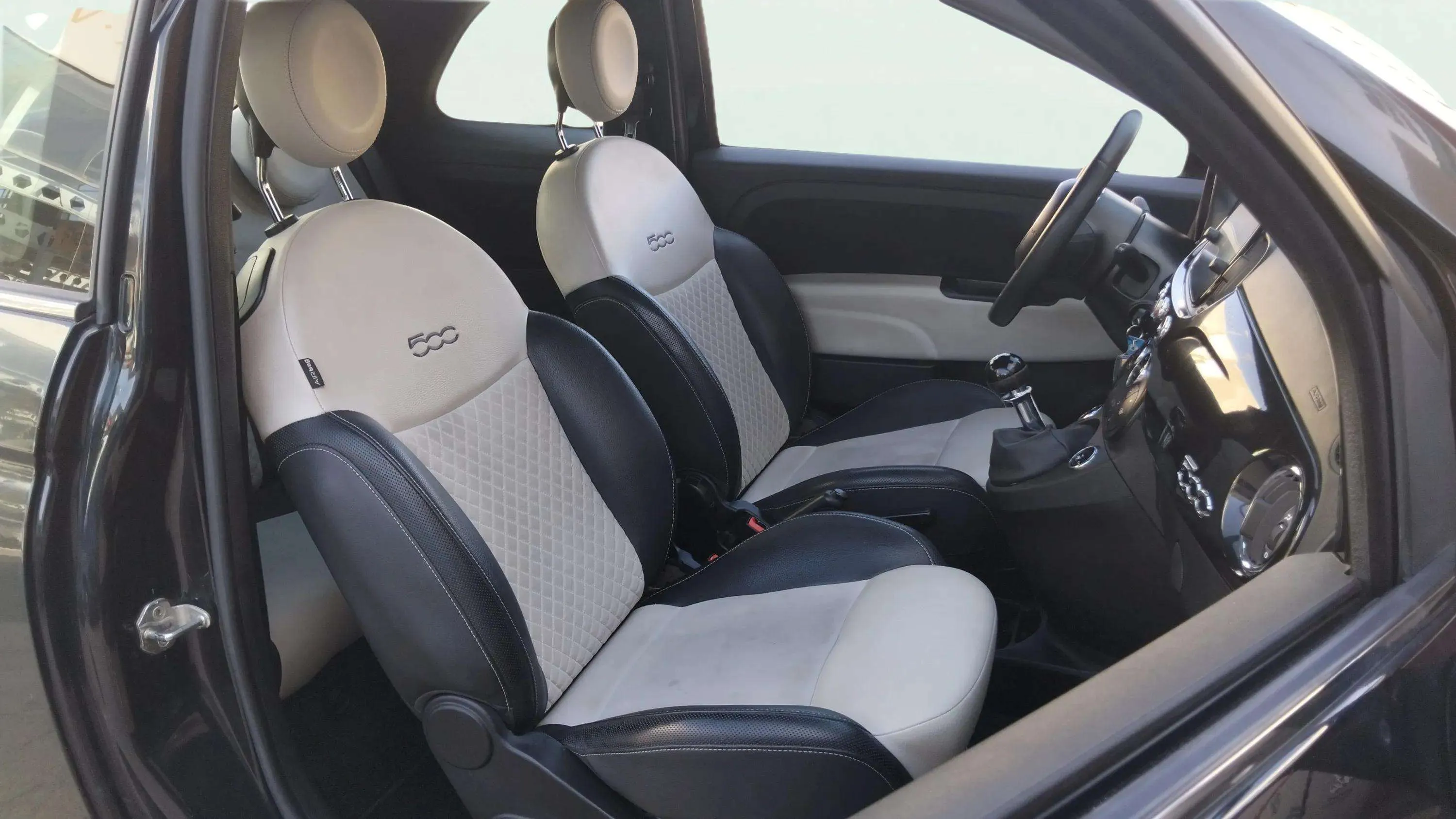 Fiat 500 Club 1.0 Hybrid - foto 19
