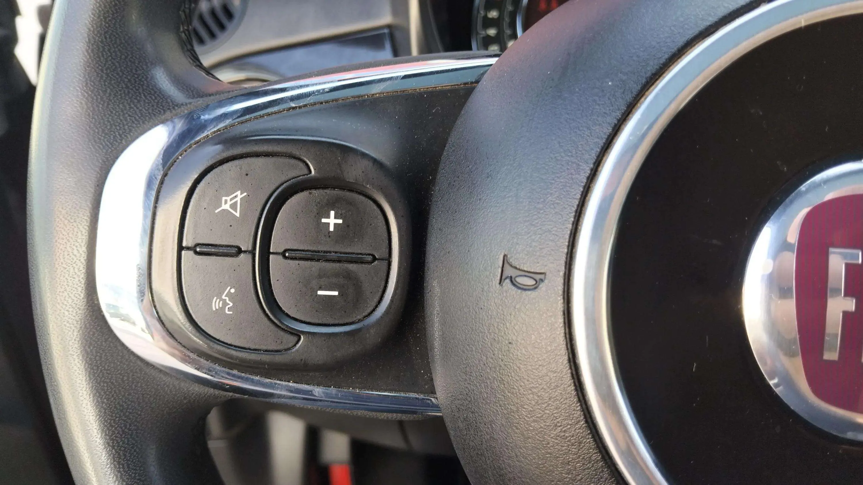 Fiat 500 Club 1.0 Hybrid - foto 9