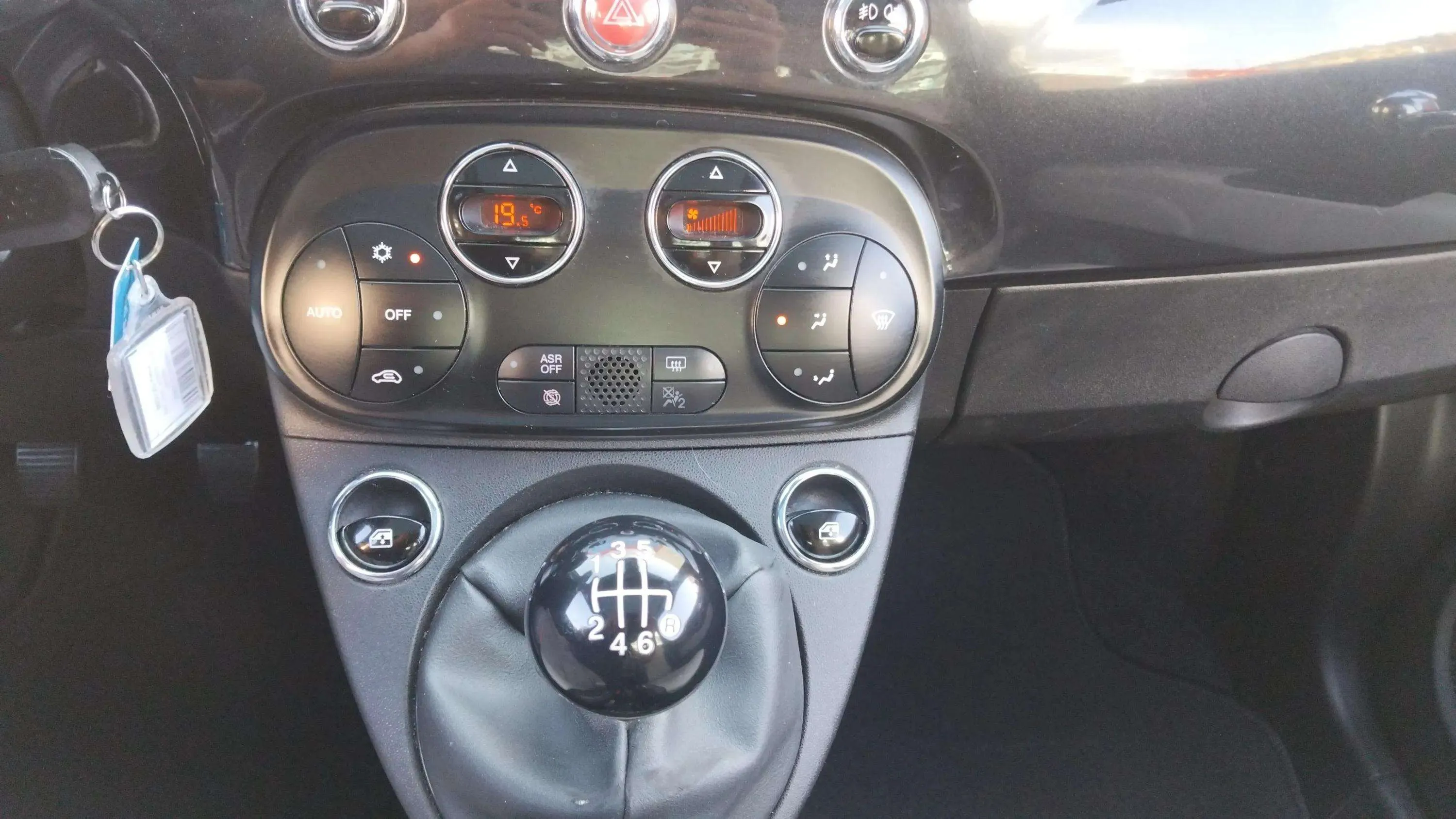 Fiat 500 Club 1.0 Hybrid - foto 14