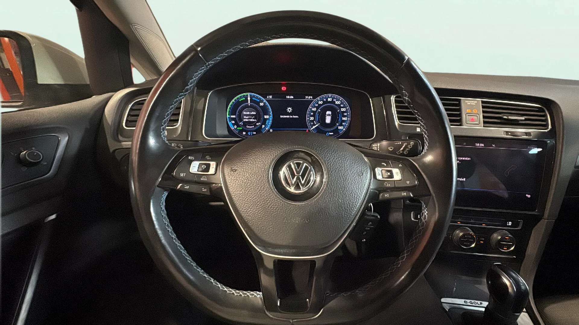 Volkswagen Golf e-Golf ePower - foto 11