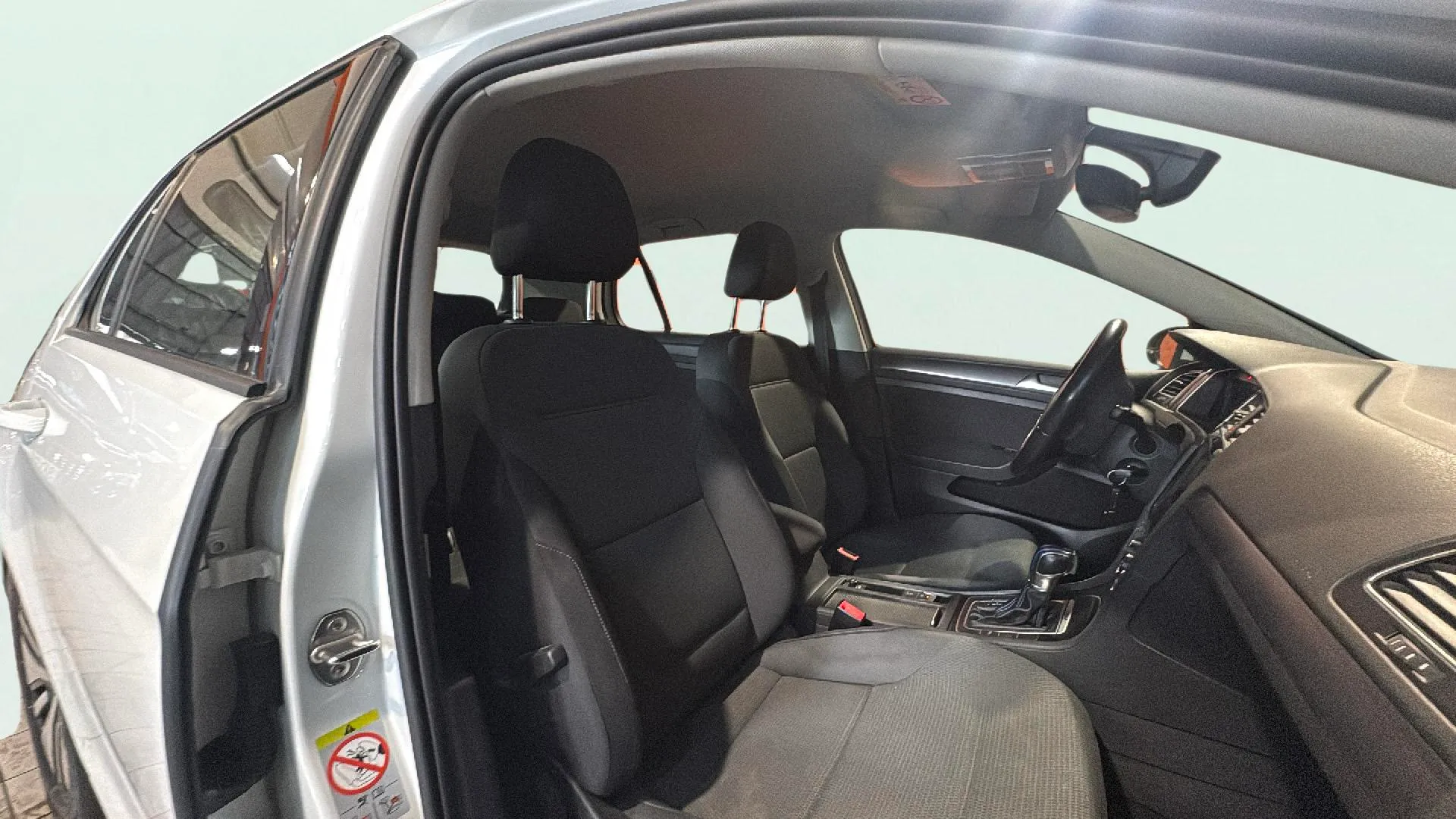 Volkswagen Golf e-Golf ePower - foto 21