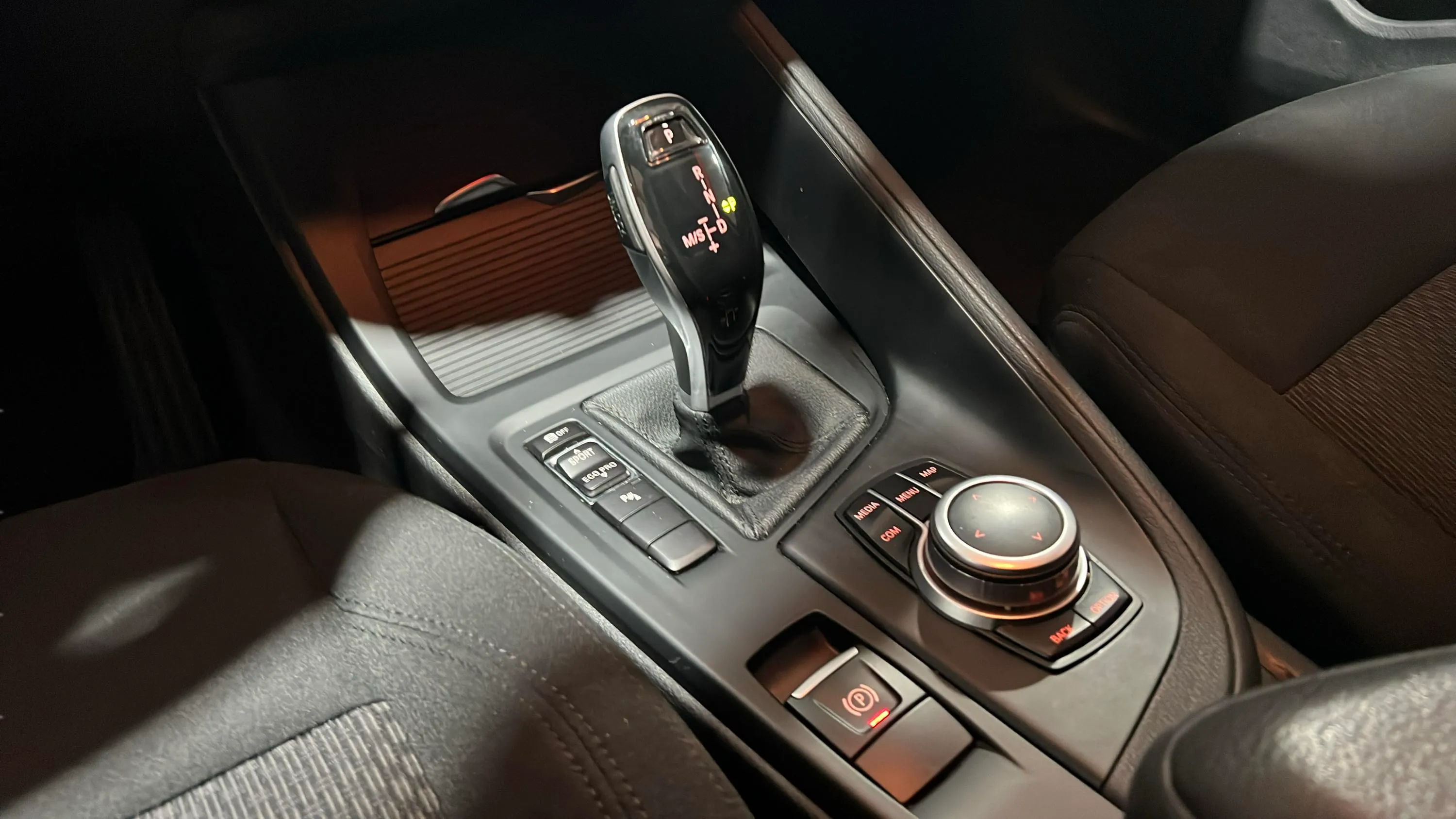 BMW X1 sDrive18i - foto 17