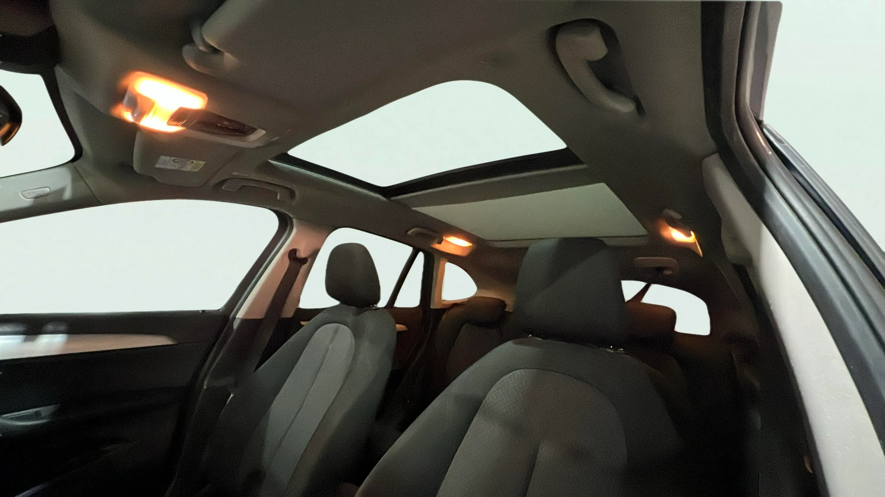 BMW X1 sDrive18i - foto 13