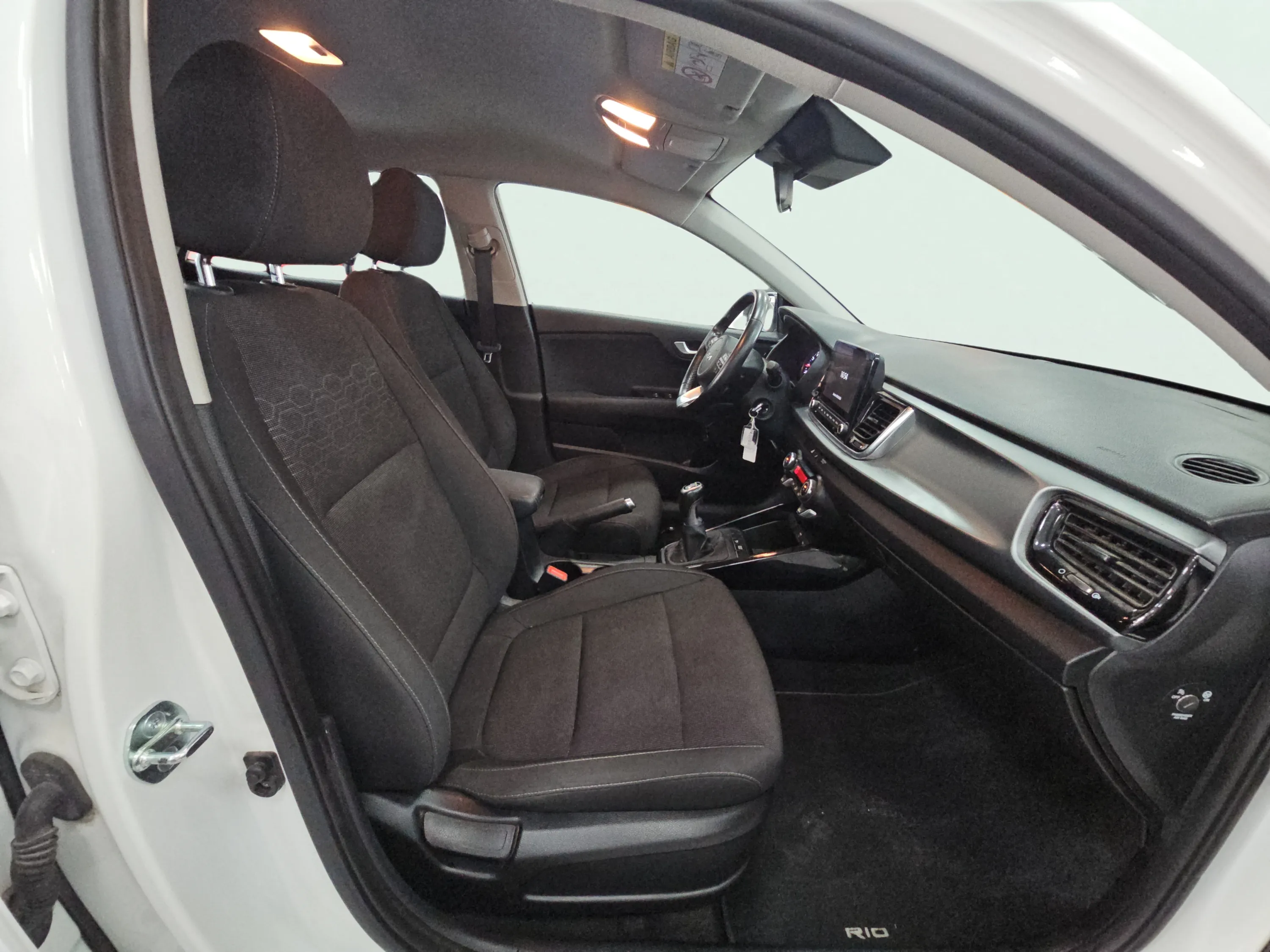 Kia Rio 1.0 T-GDi MHEV iMT Drive - foto 10