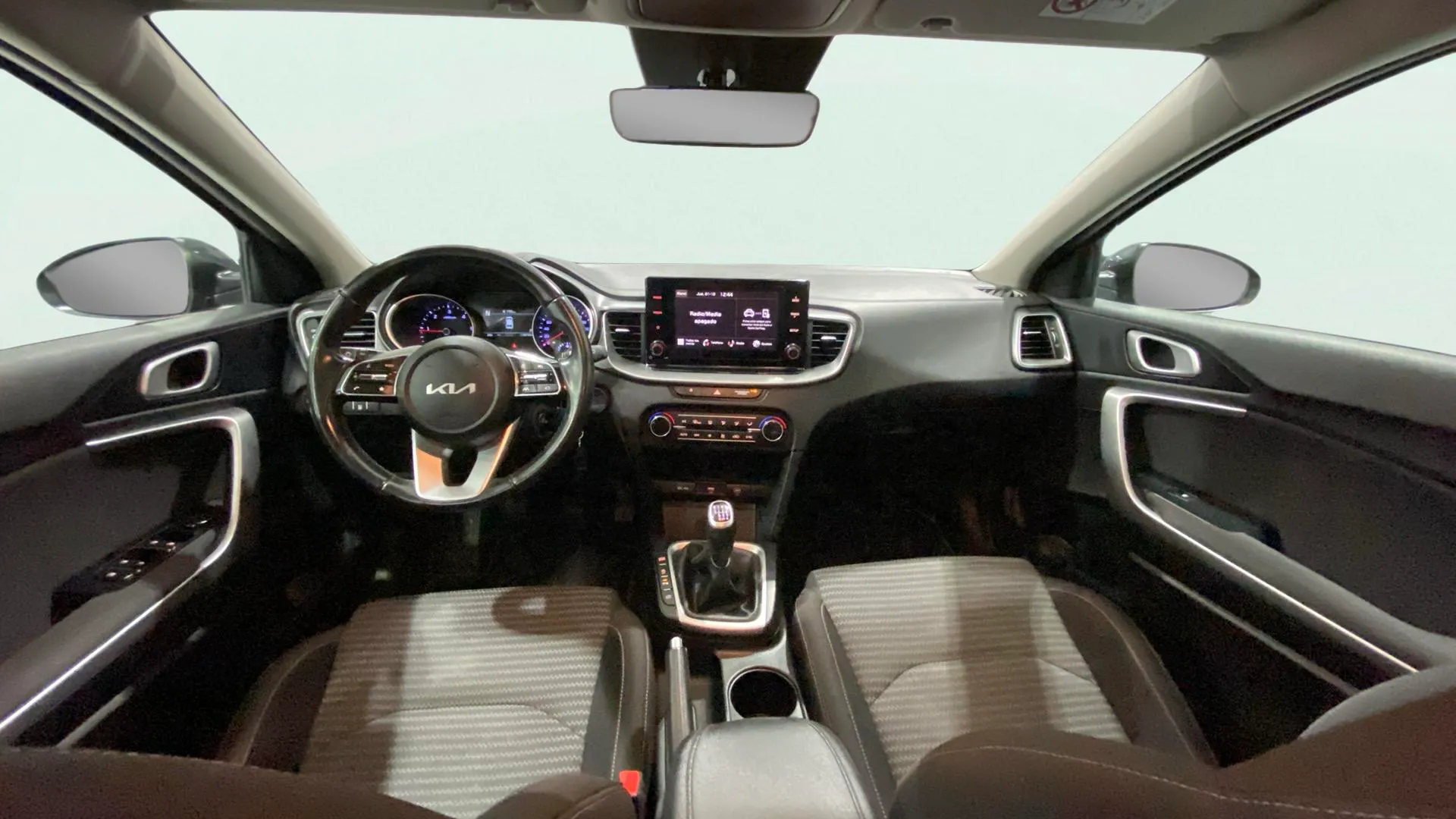 Kia Ceed 1.6 MHEV iMT Tech - foto 11