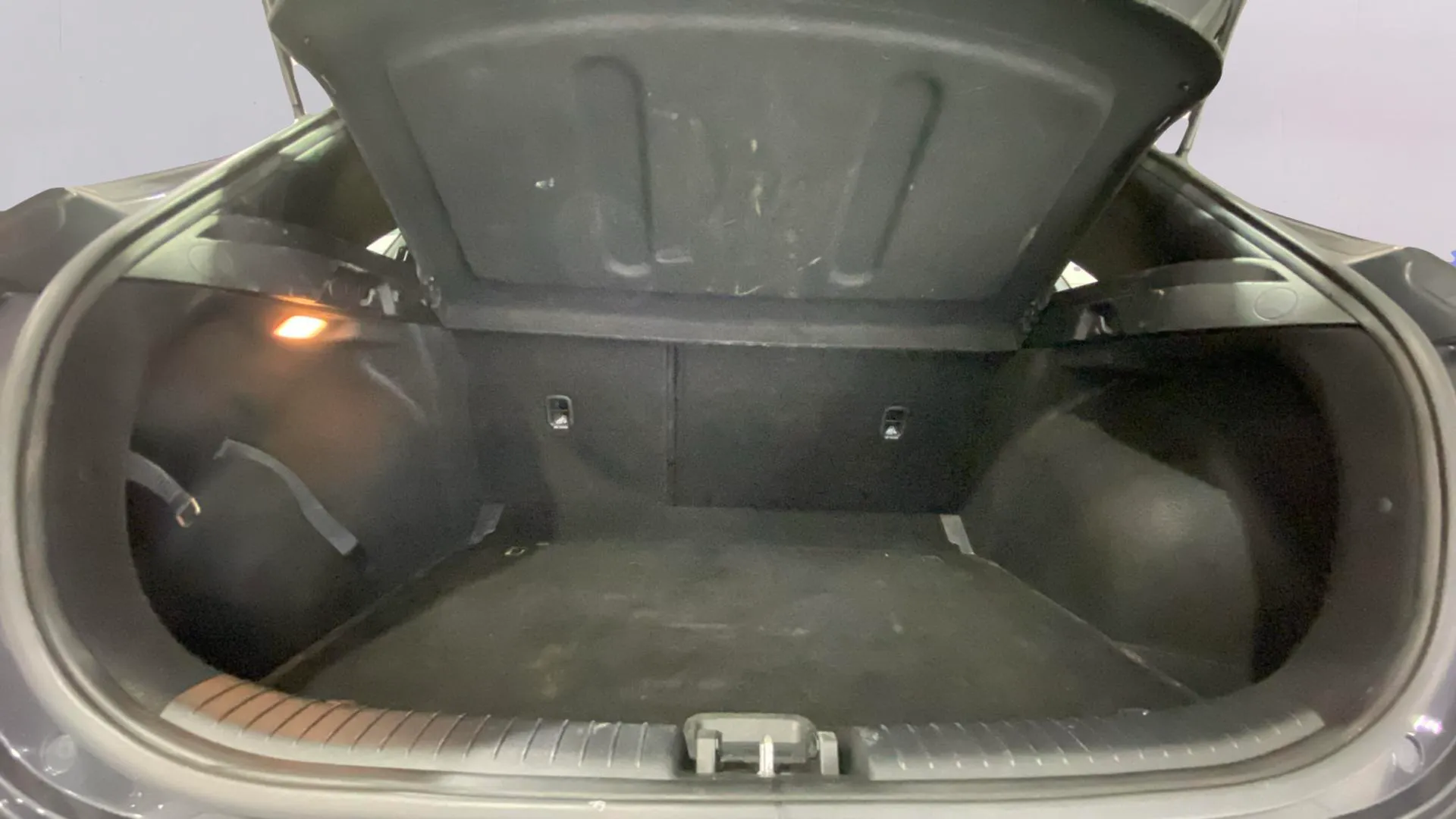 Kia Ceed 1.6 MHEV iMT Tech - foto 9