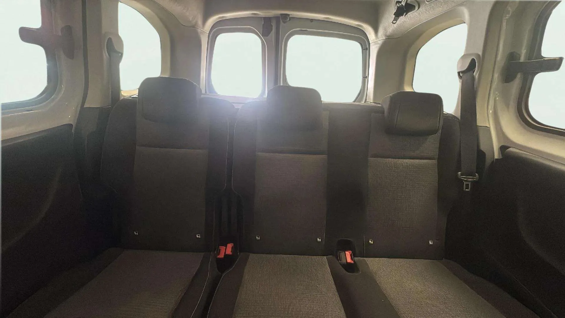 Toyota Proace City Combi L1 1.5D GX - foto 16