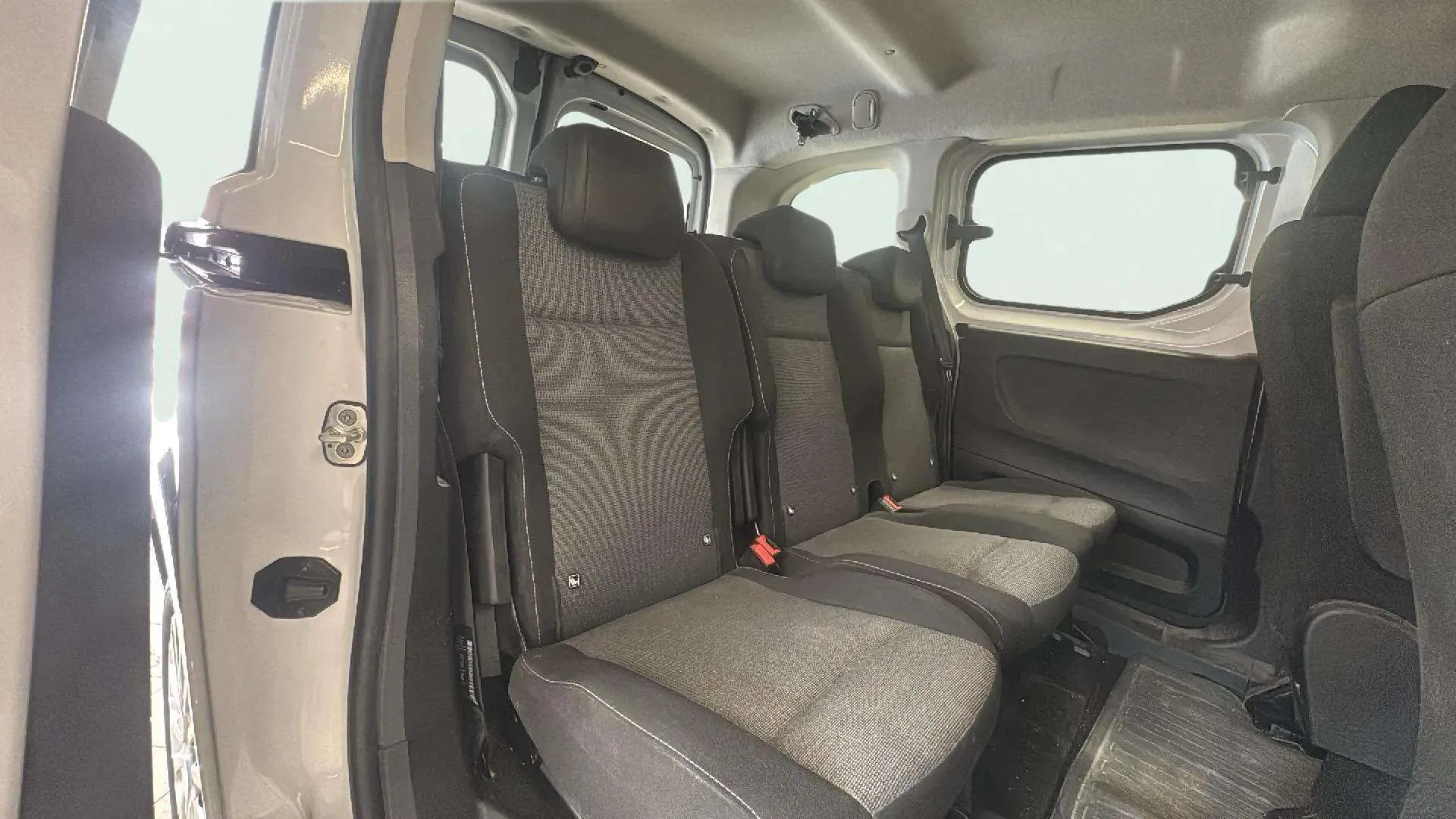 Toyota Proace City Combi L1 1.5D GX - foto 15