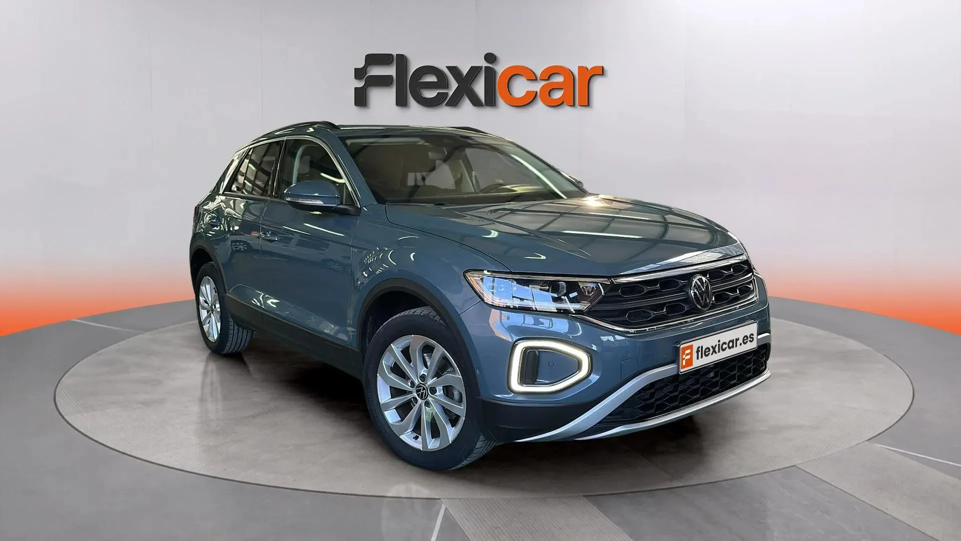Volkswagen T-Roc "Más" 1.0 TSI - foto 1