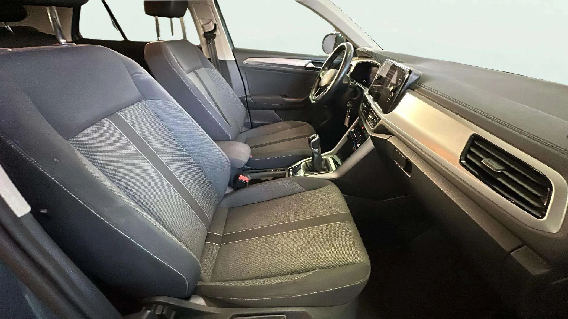 Volkswagen T-Roc "Más" 1.0 TSI - foto 23