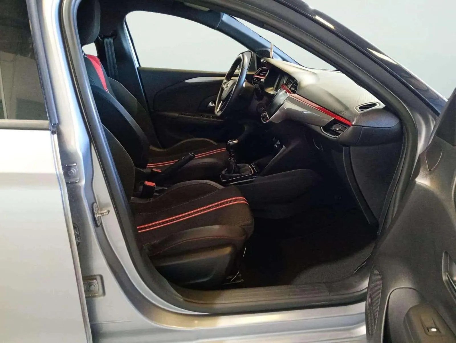 Opel Corsa 1.2T XHL GS - foto 17