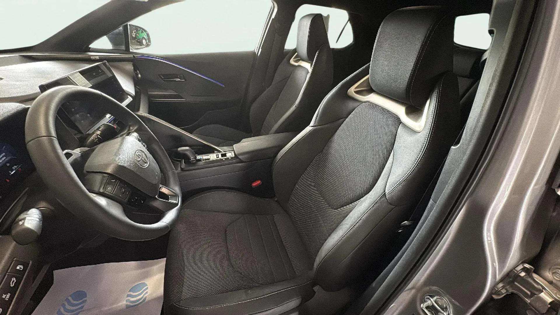 Toyota C-HR 2.0 220PH Advance - foto 11