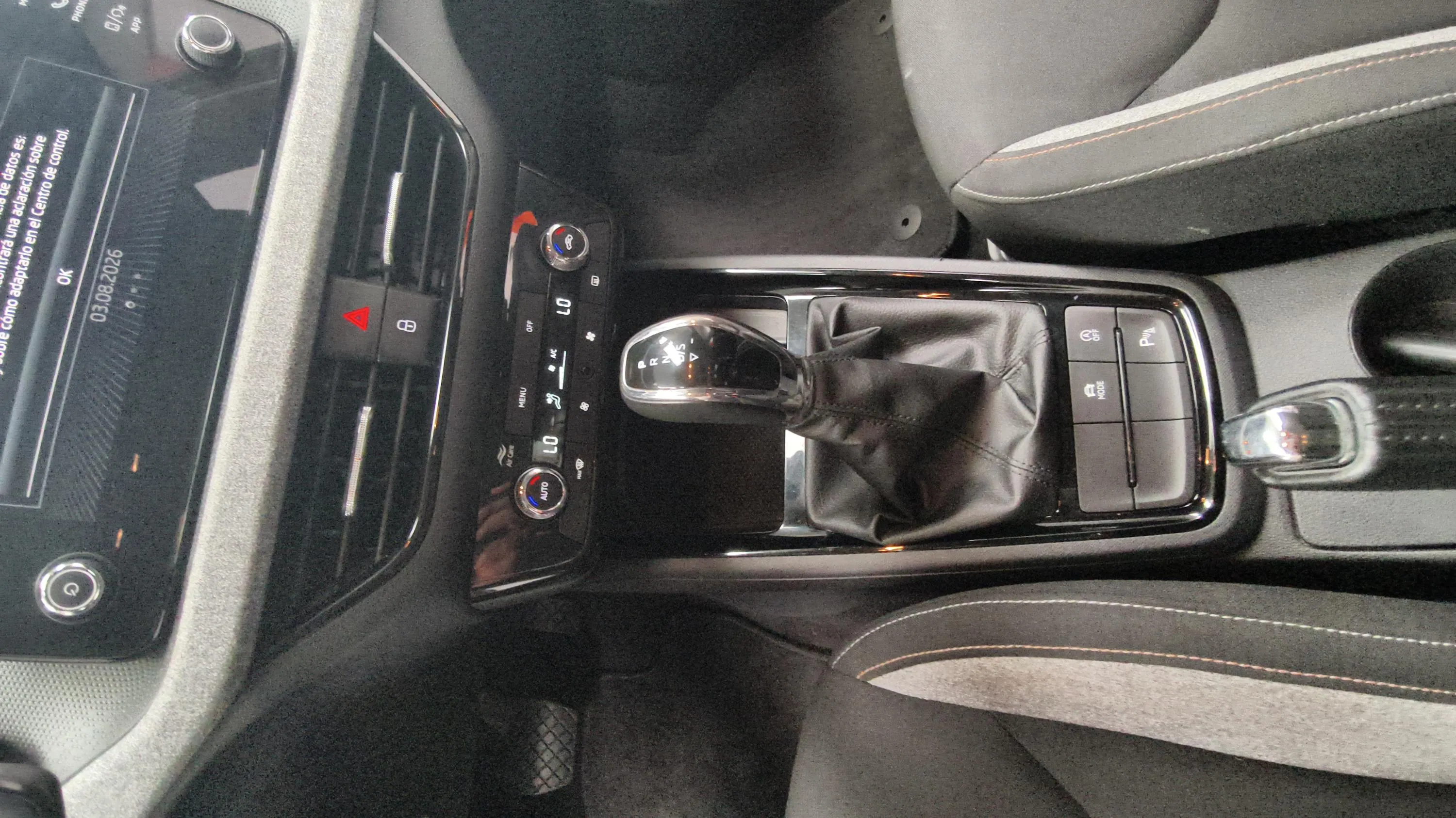 Škoda Kamiq 1.0 TSI DSG Selection - foto 20