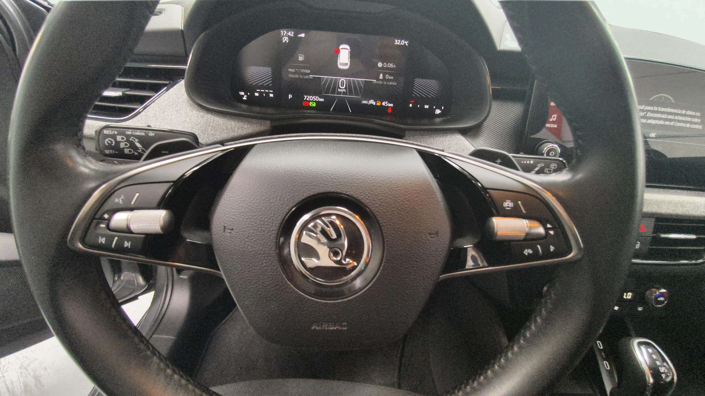 Škoda Kamiq 1.0 TSI DSG Selection - foto 19