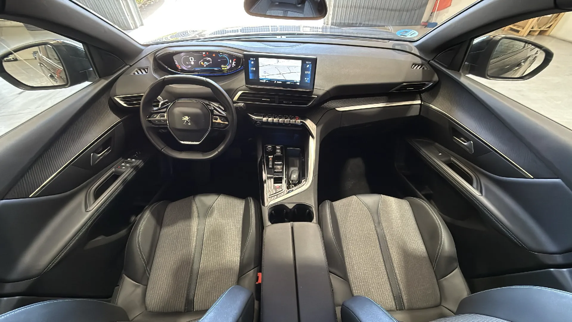 Peugeot 3008 1.2 Allure Pack eDCS6 - foto 15