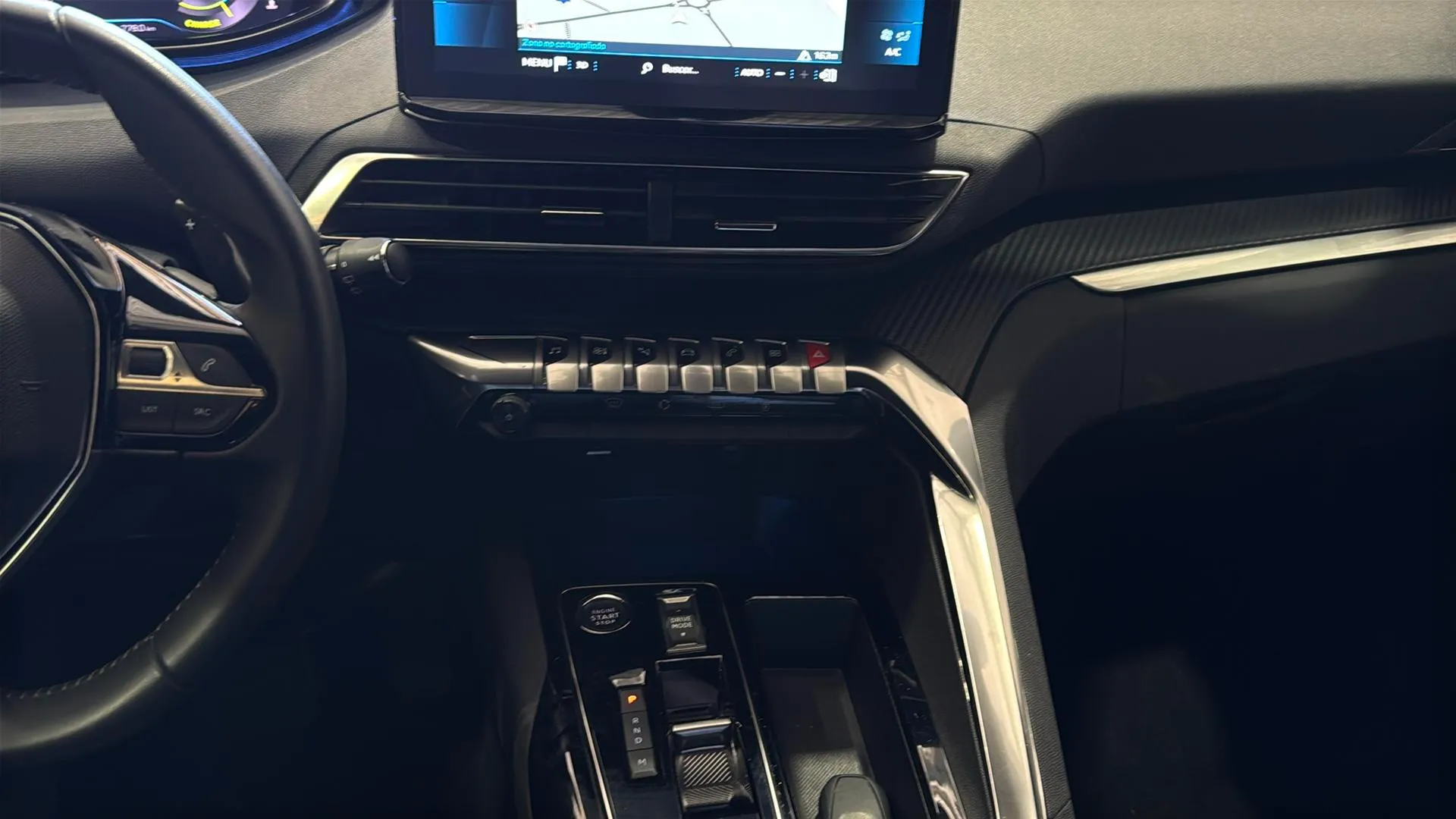 Peugeot 3008 1.2 Allure Pack eDCS6 - foto 28