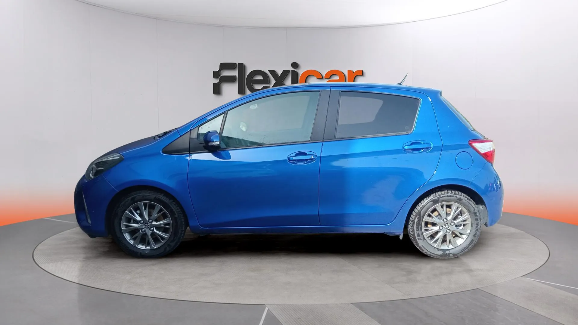 Toyota Yaris 1.0 70 Active - foto 6