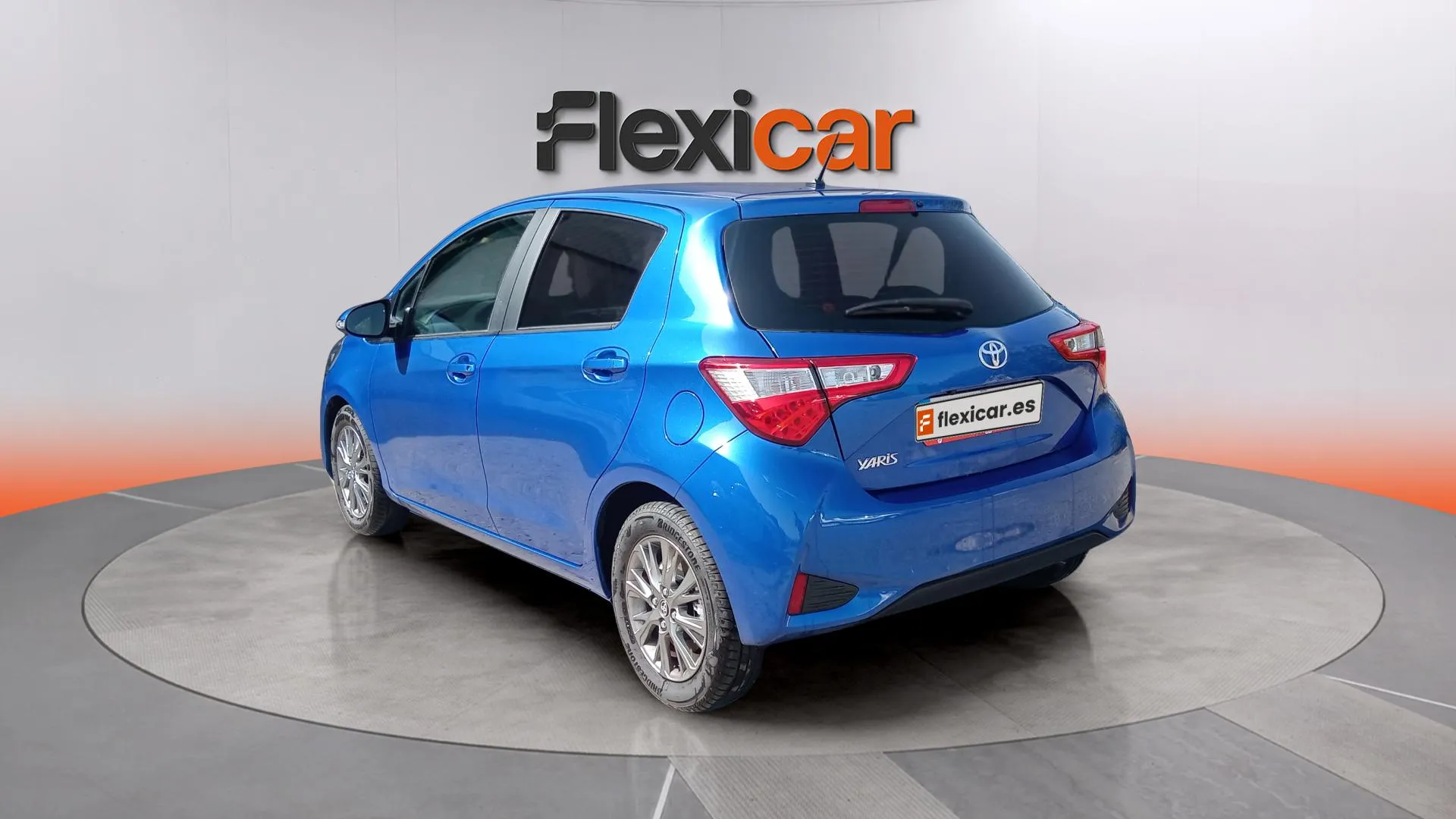 Toyota Yaris 1.0 70 Active - foto 8