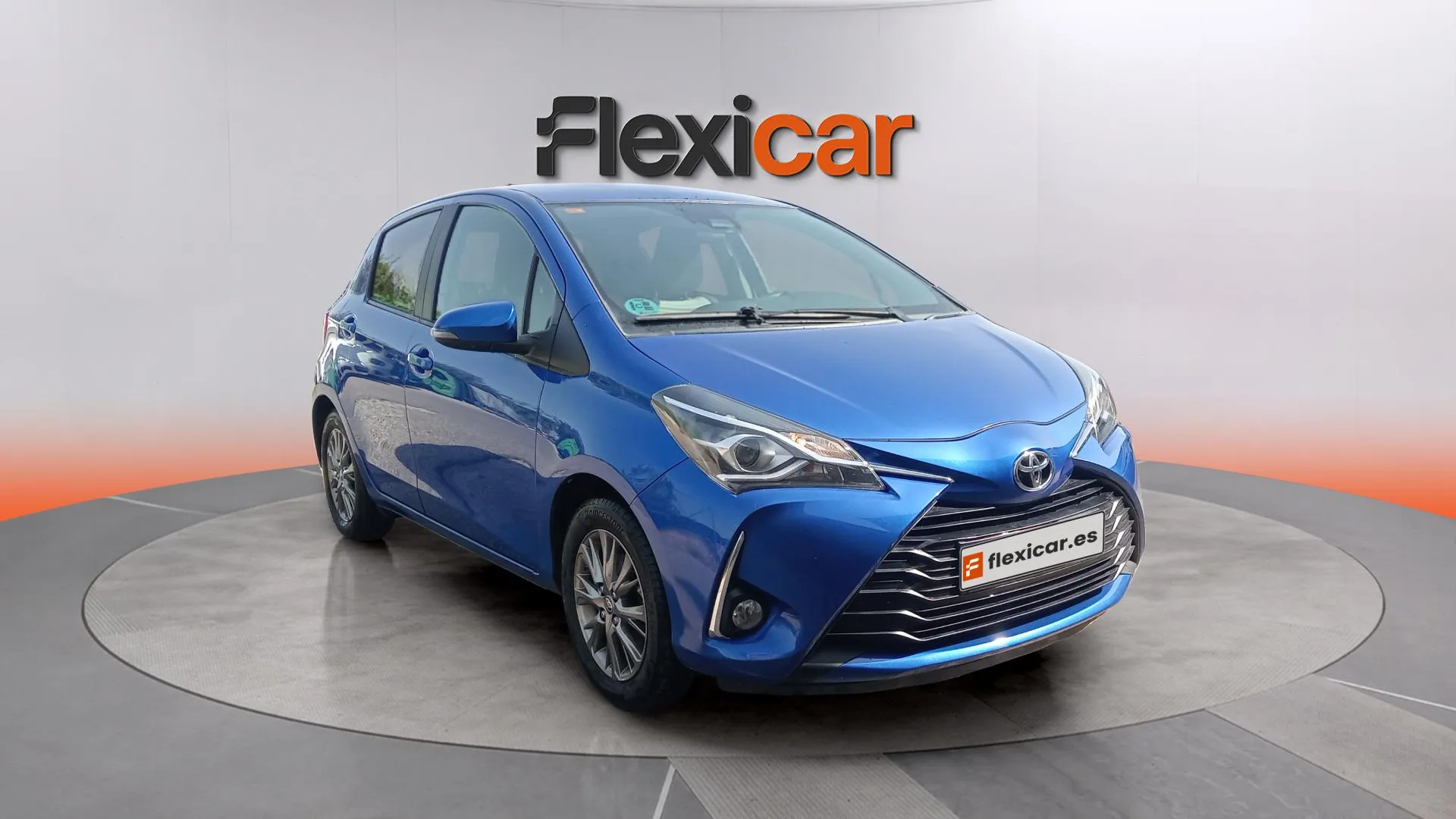 Toyota Yaris 1.0 70 Active - foto 2