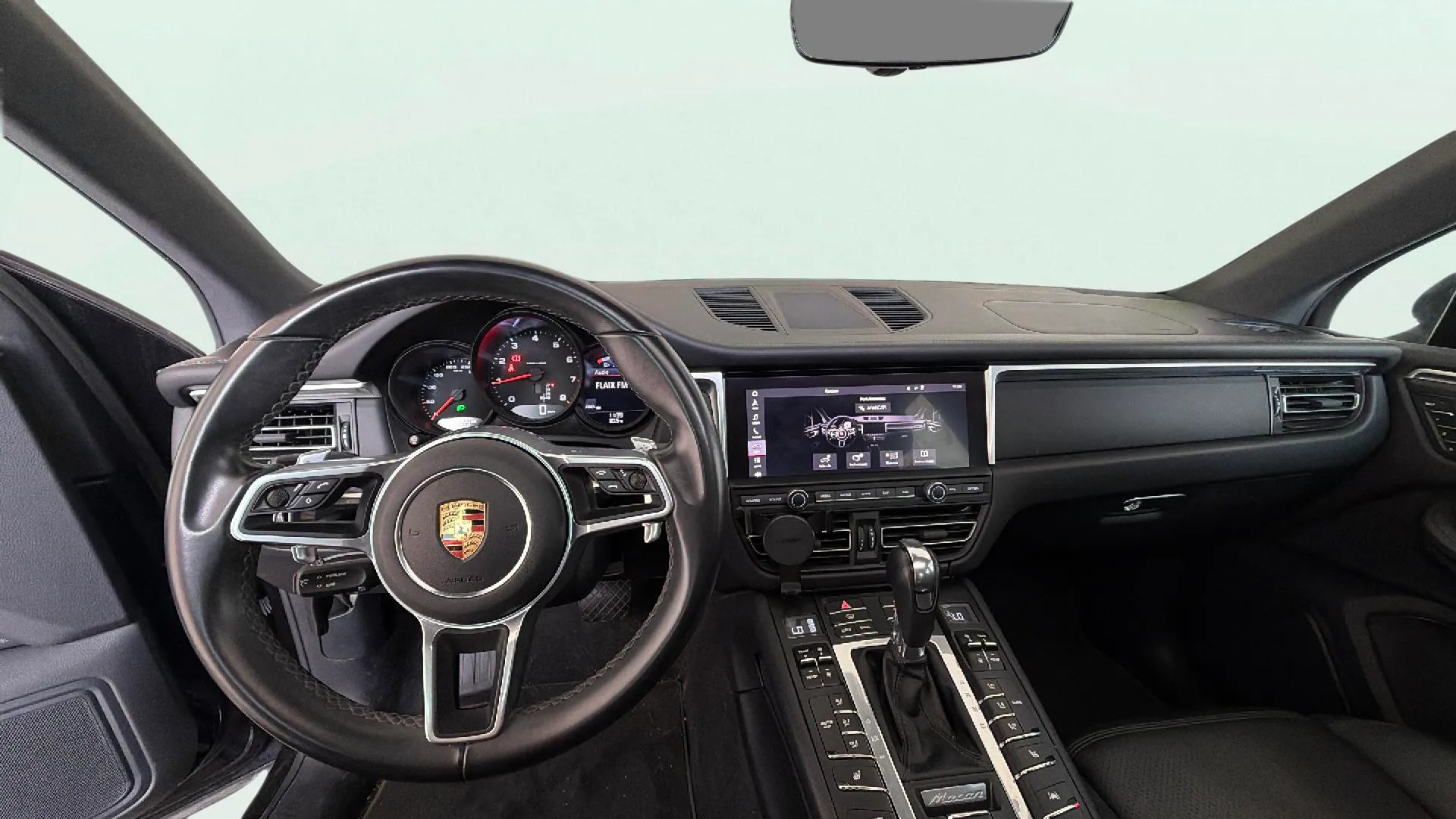 Porsche Macan - foto 23