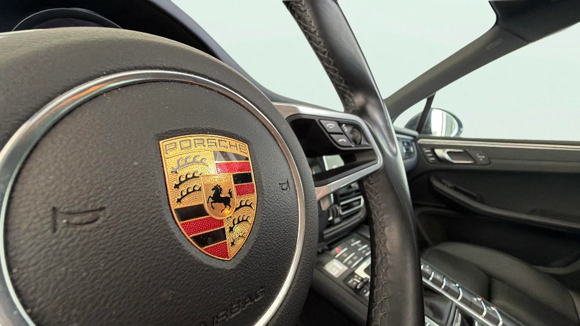 Porsche Macan - foto 27