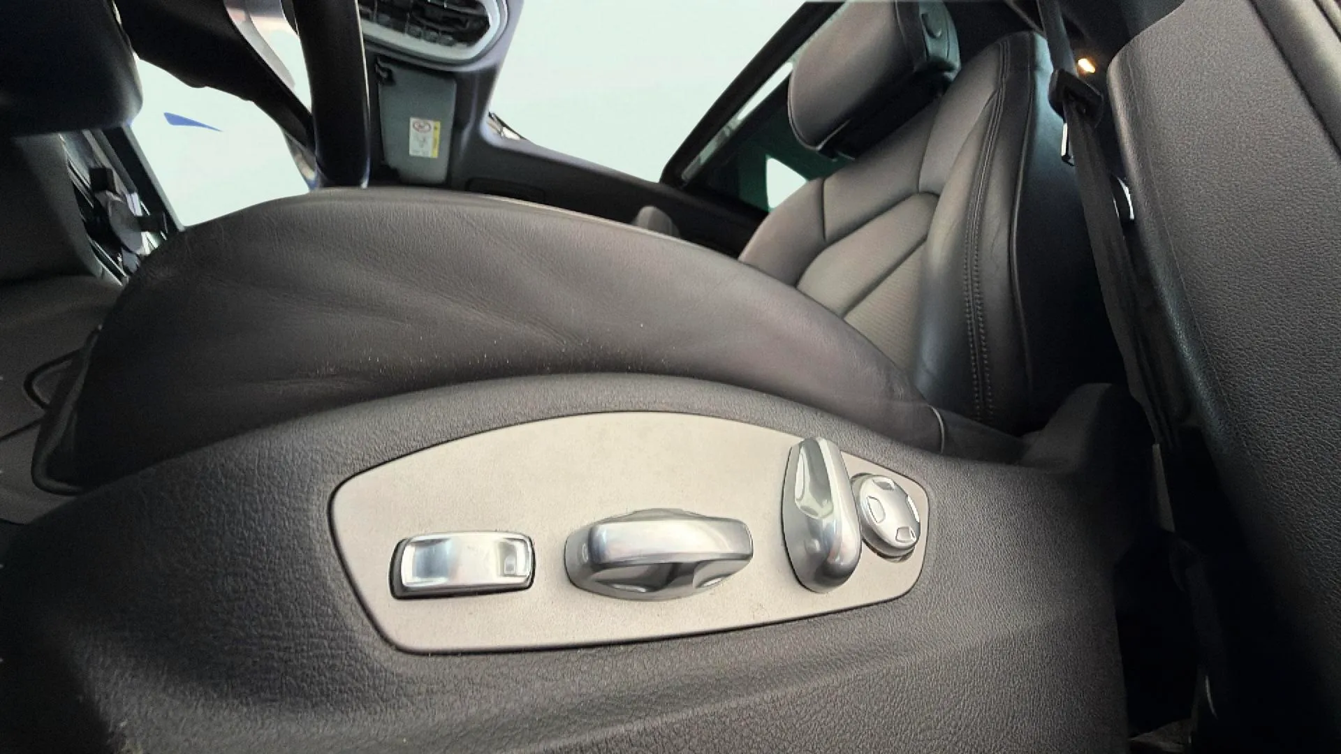Porsche Macan - foto 20