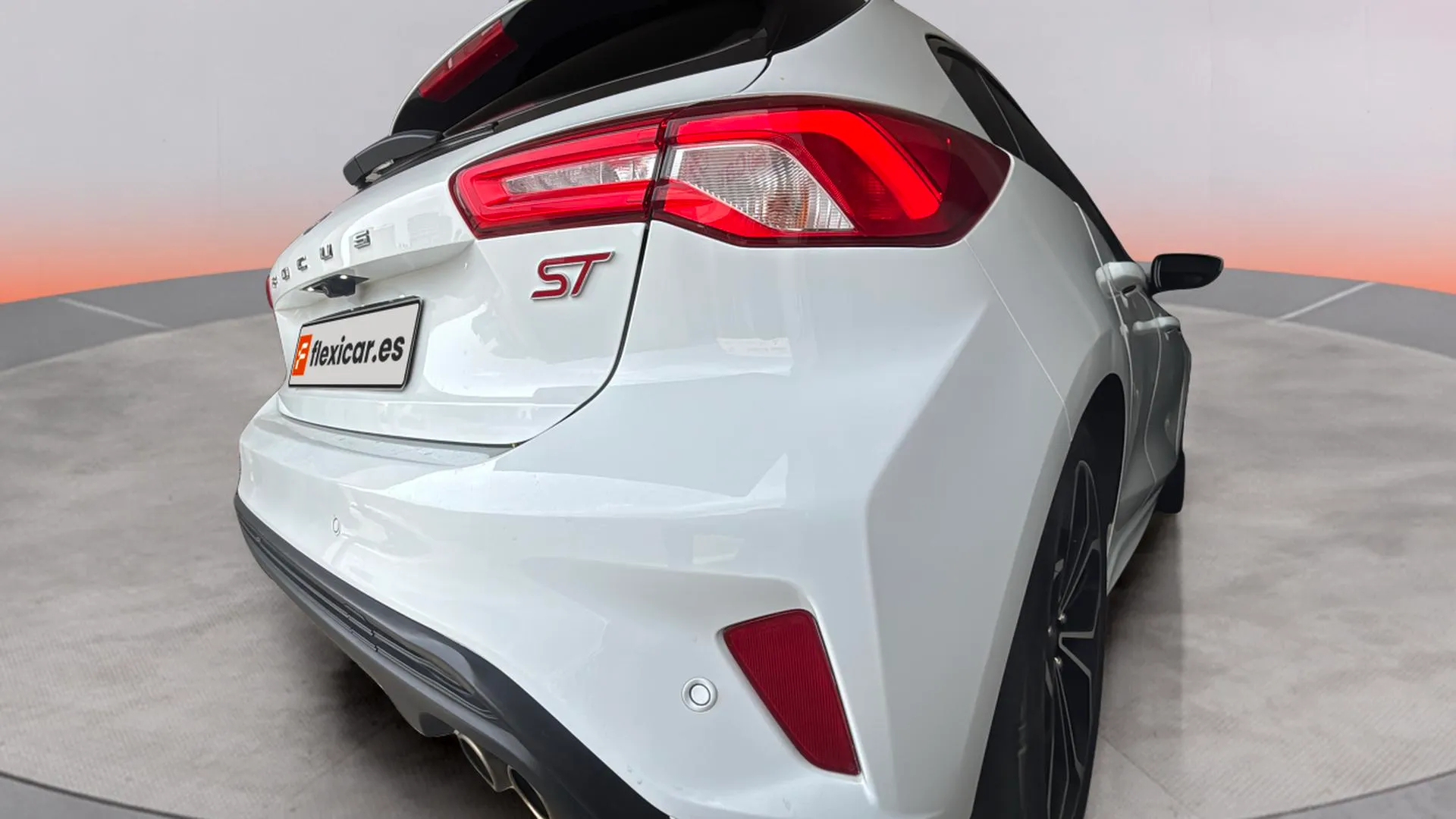 Ford Focus 1.0 EcoBoost ST-Line - foto 29
