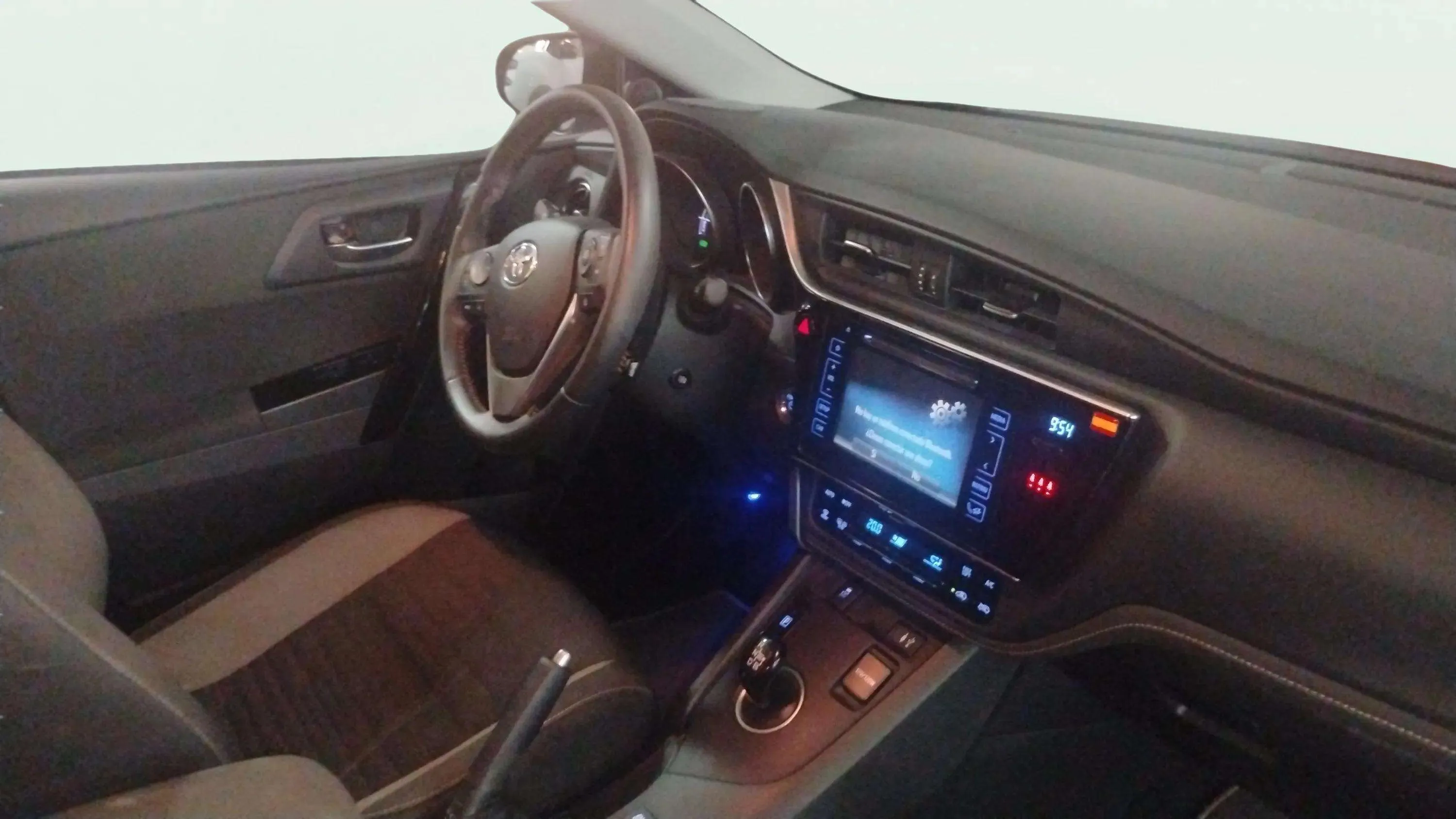 Toyota Auris 1.8 140H Hybrid Active - foto 14