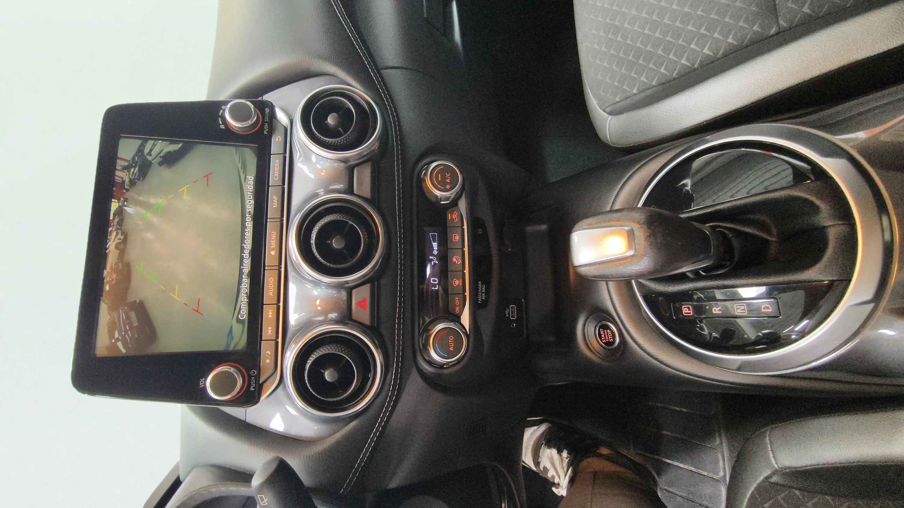 Nissan Juke DIG-T DCT N-Connecta - foto 19