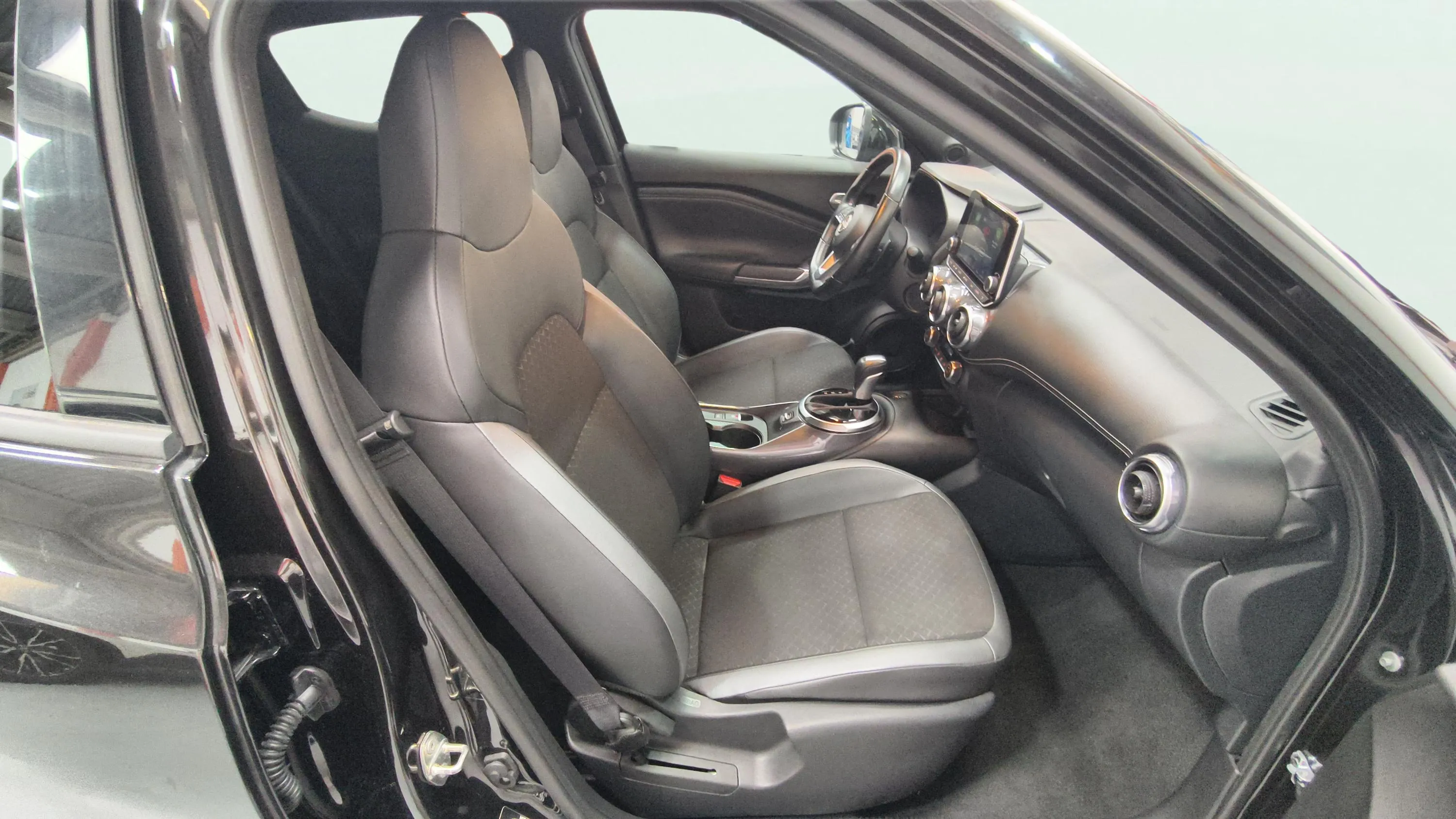 Nissan Juke DIG-T DCT N-Connecta - foto 12