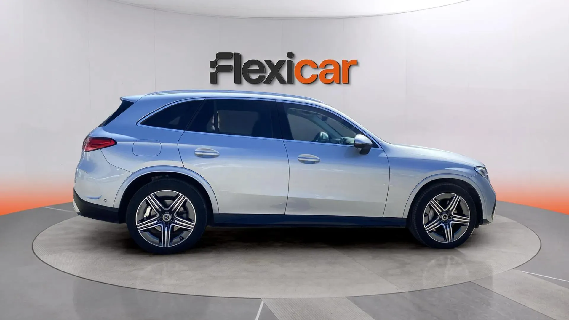 Mercedes-Benz GLC 220 d 4MATIC - foto 8
