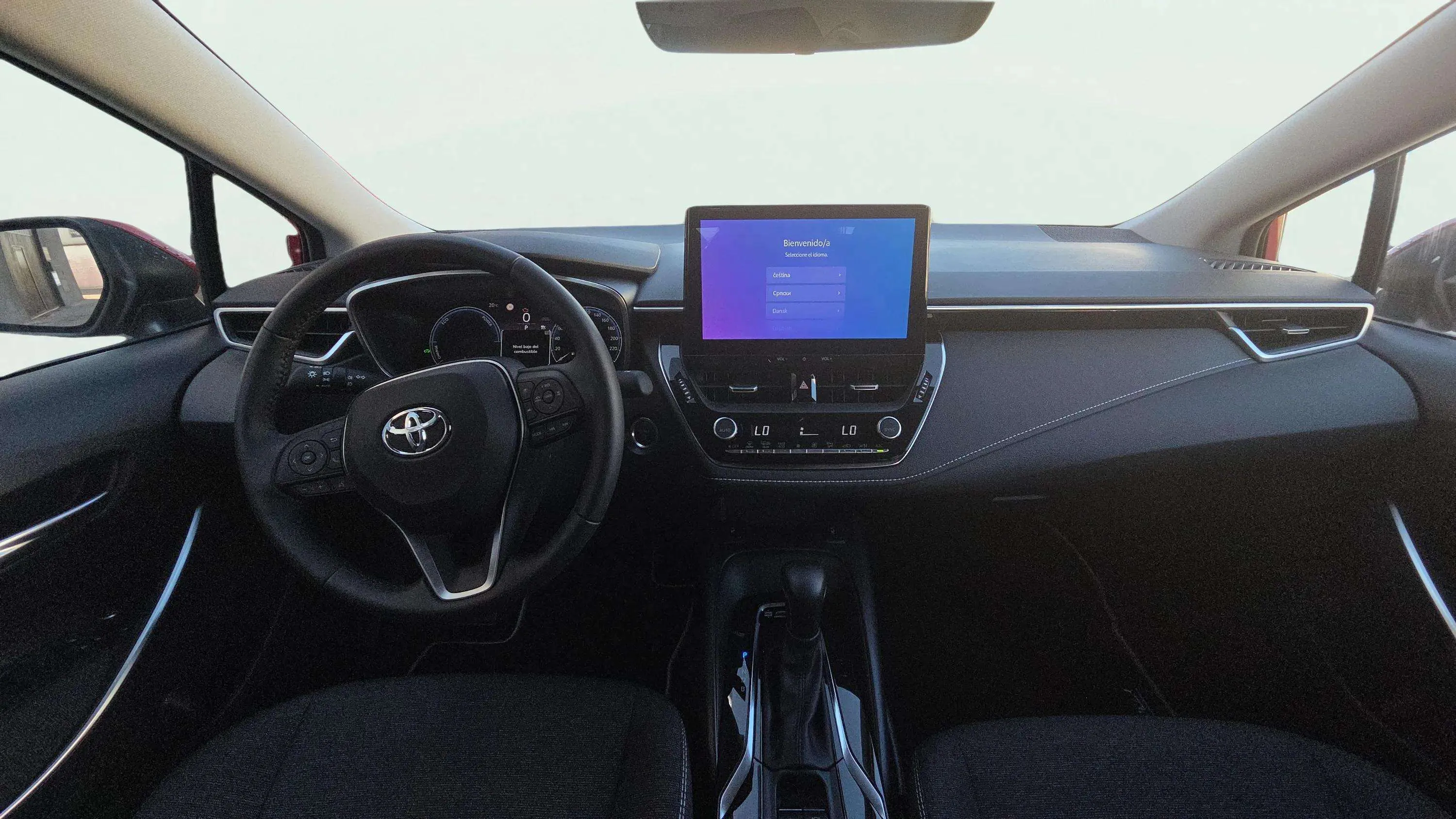 Toyota Corolla 140H Eco - foto 11