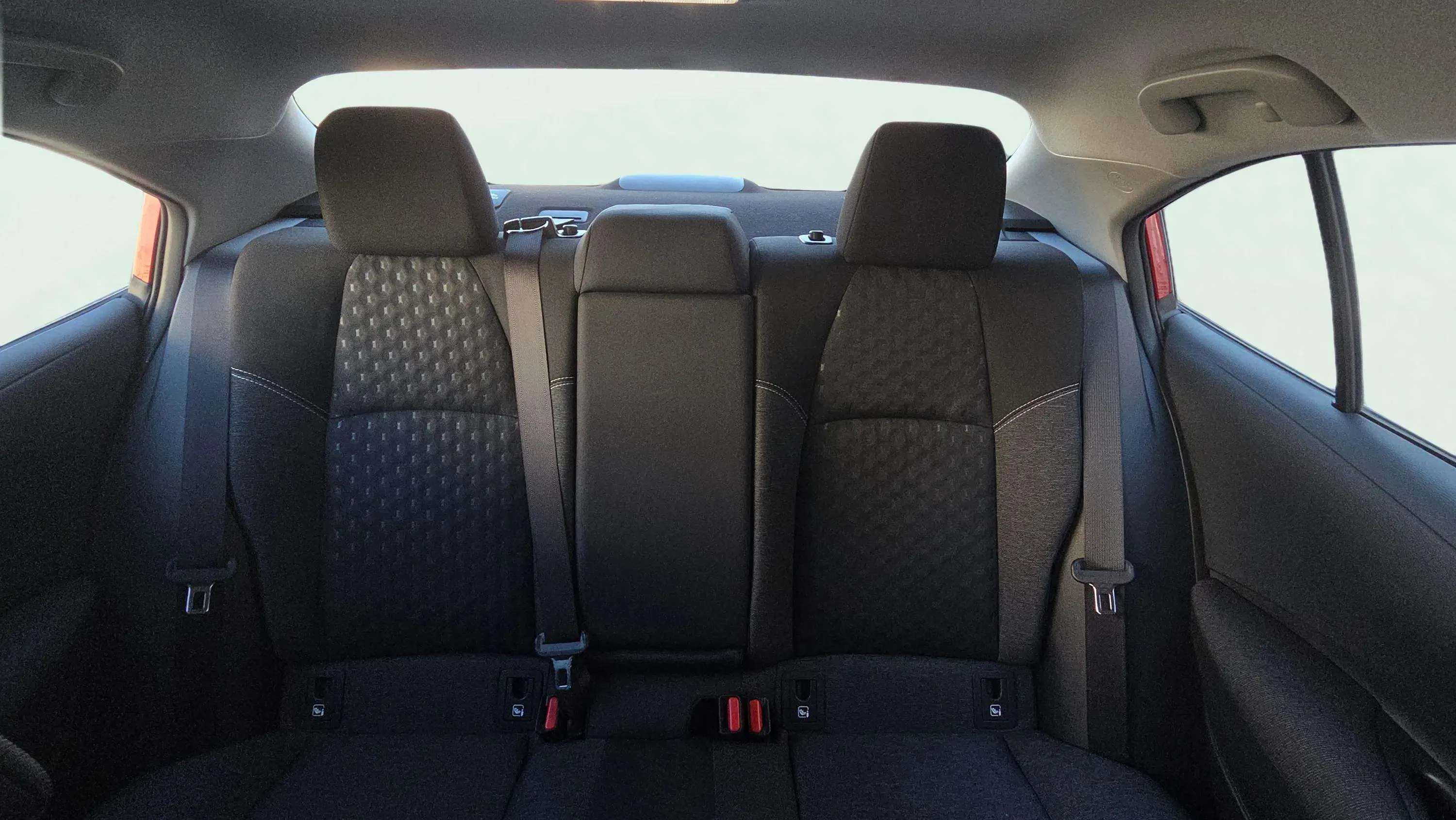 Toyota Corolla 140H Eco - foto 9