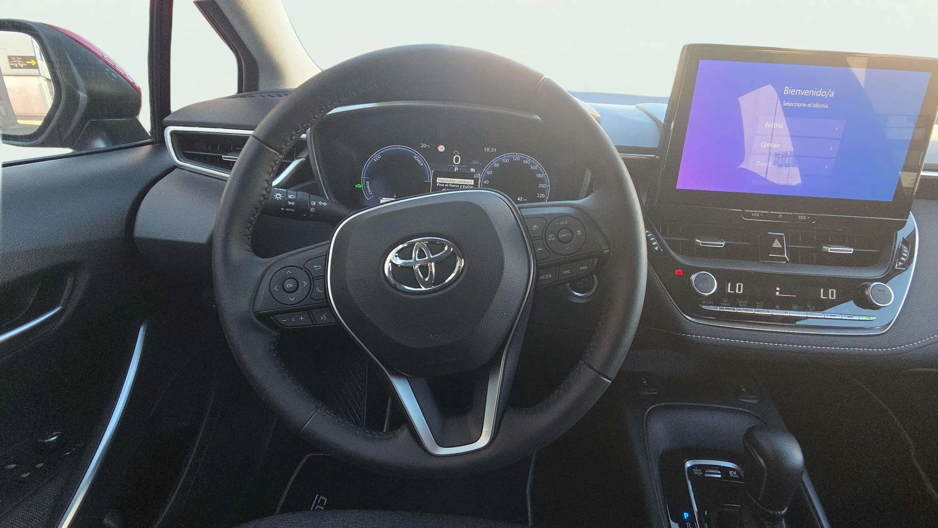 Toyota Corolla 140H Eco - foto 12