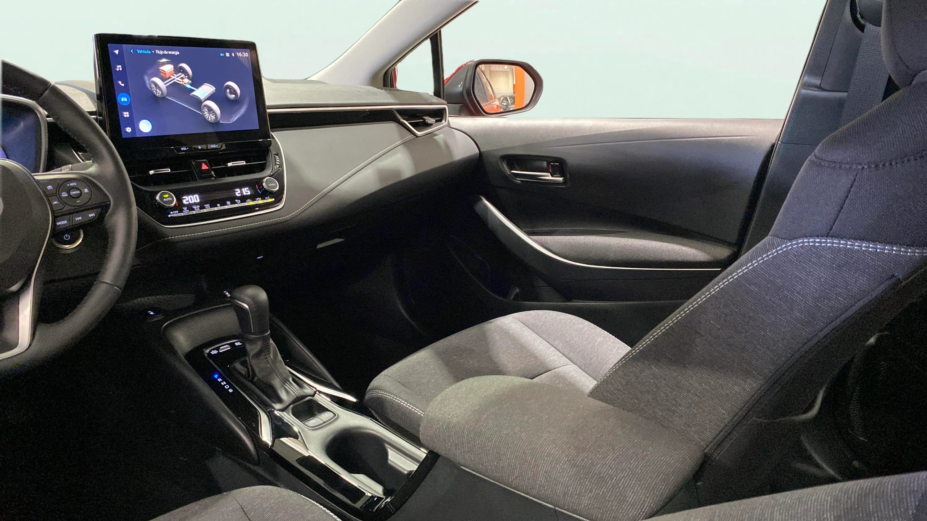 Toyota Corolla 140H Eco - foto 29